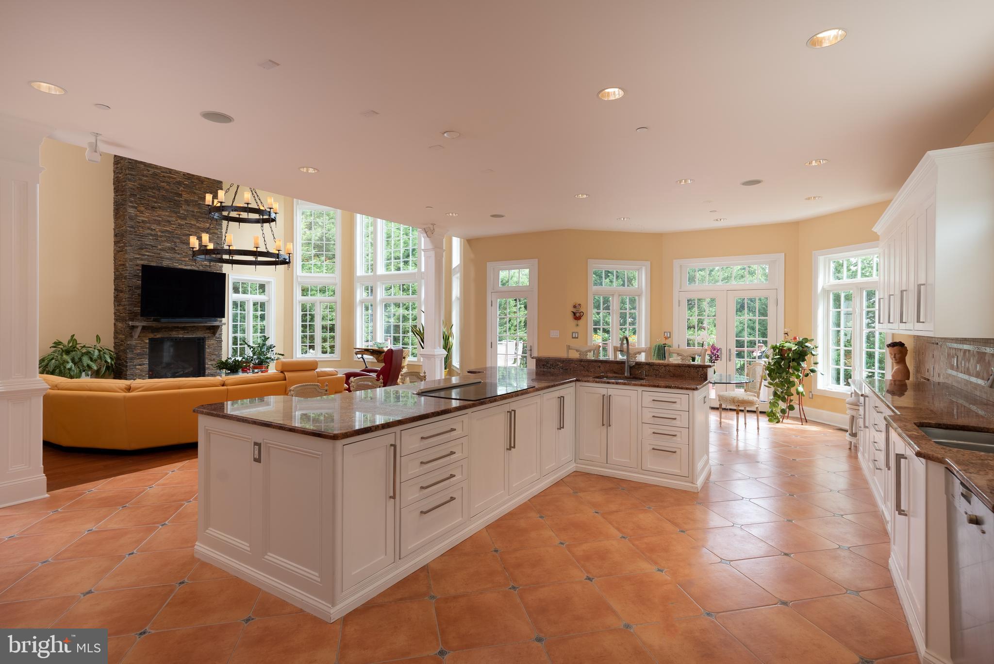 LONE OAK - Residential