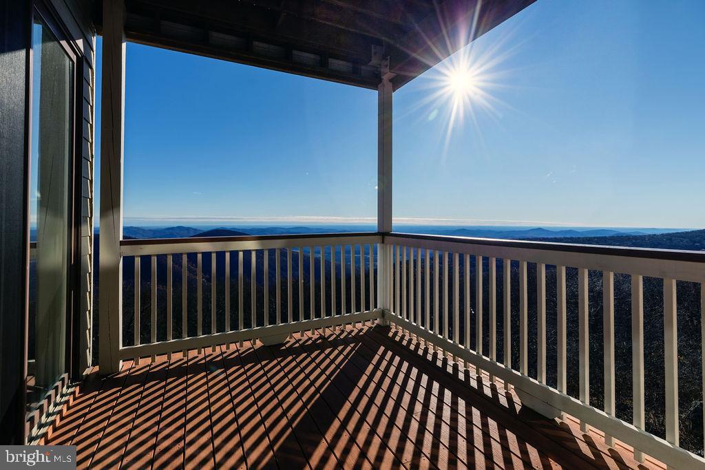 1933 HIGH RIDGE PLACE