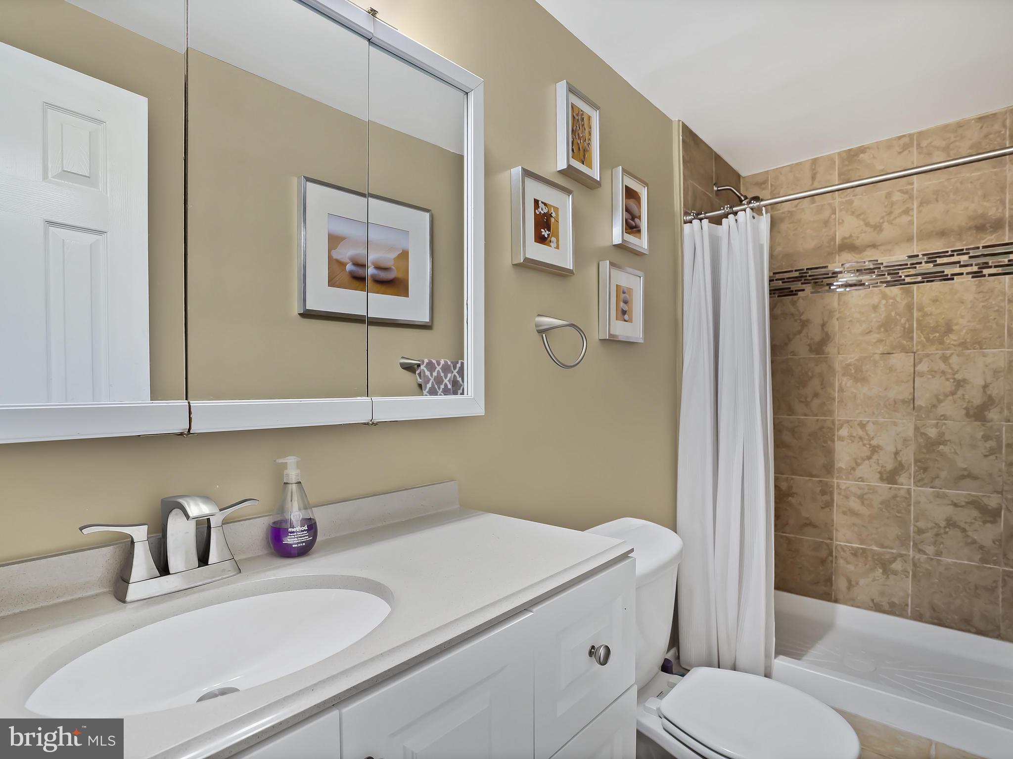 VILLAGE OF HICKORY RIDGE - Residential