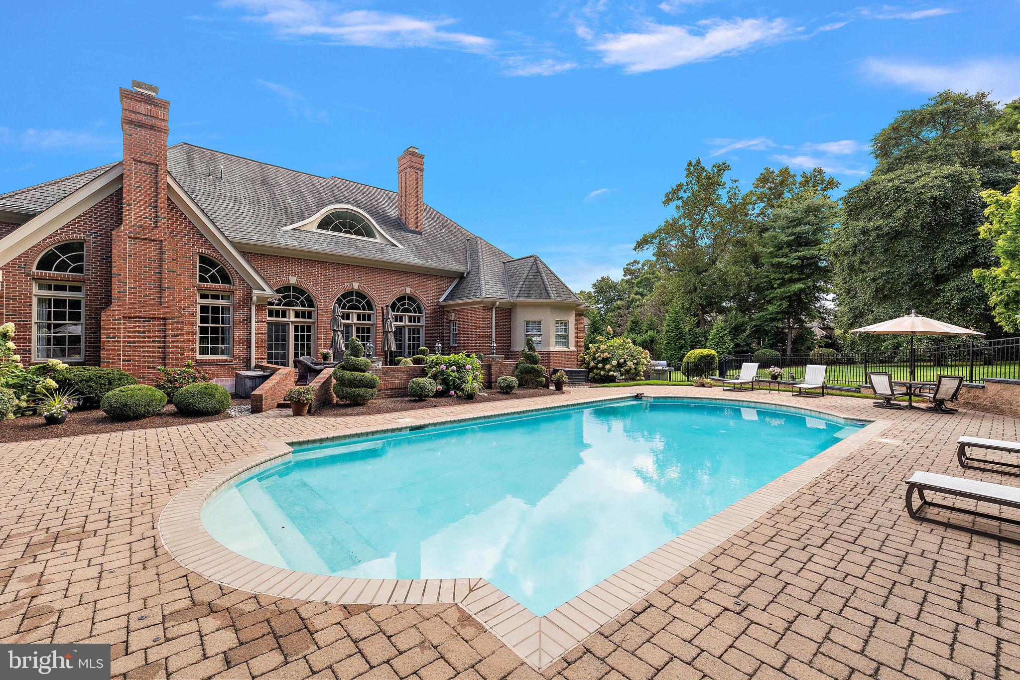 WESTOVER HILLS - Residential