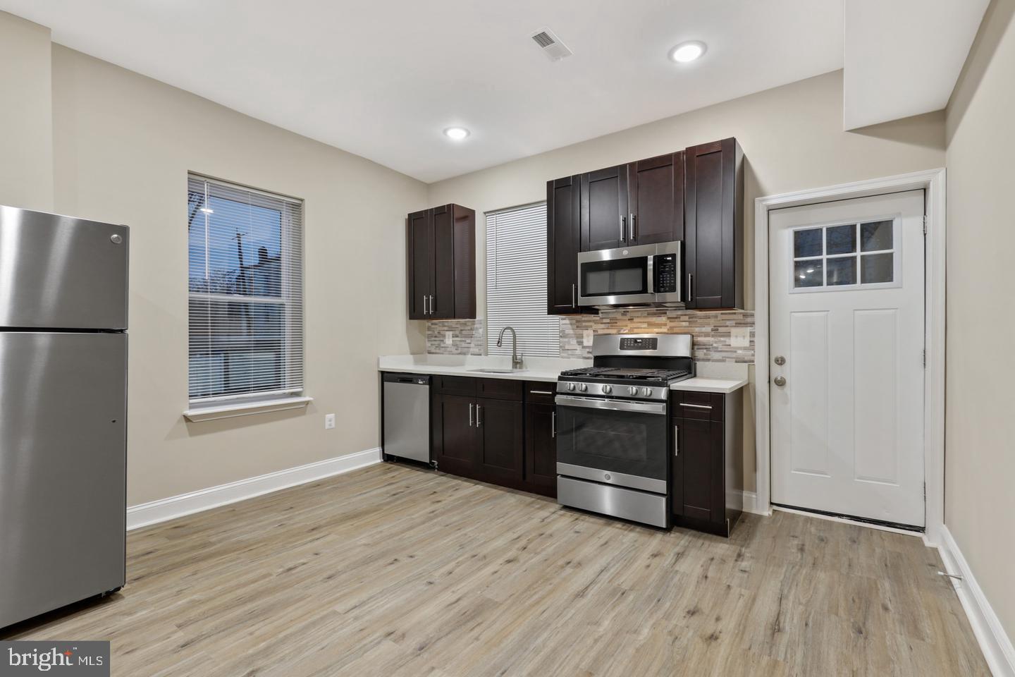 MONDAWMIN - Residential