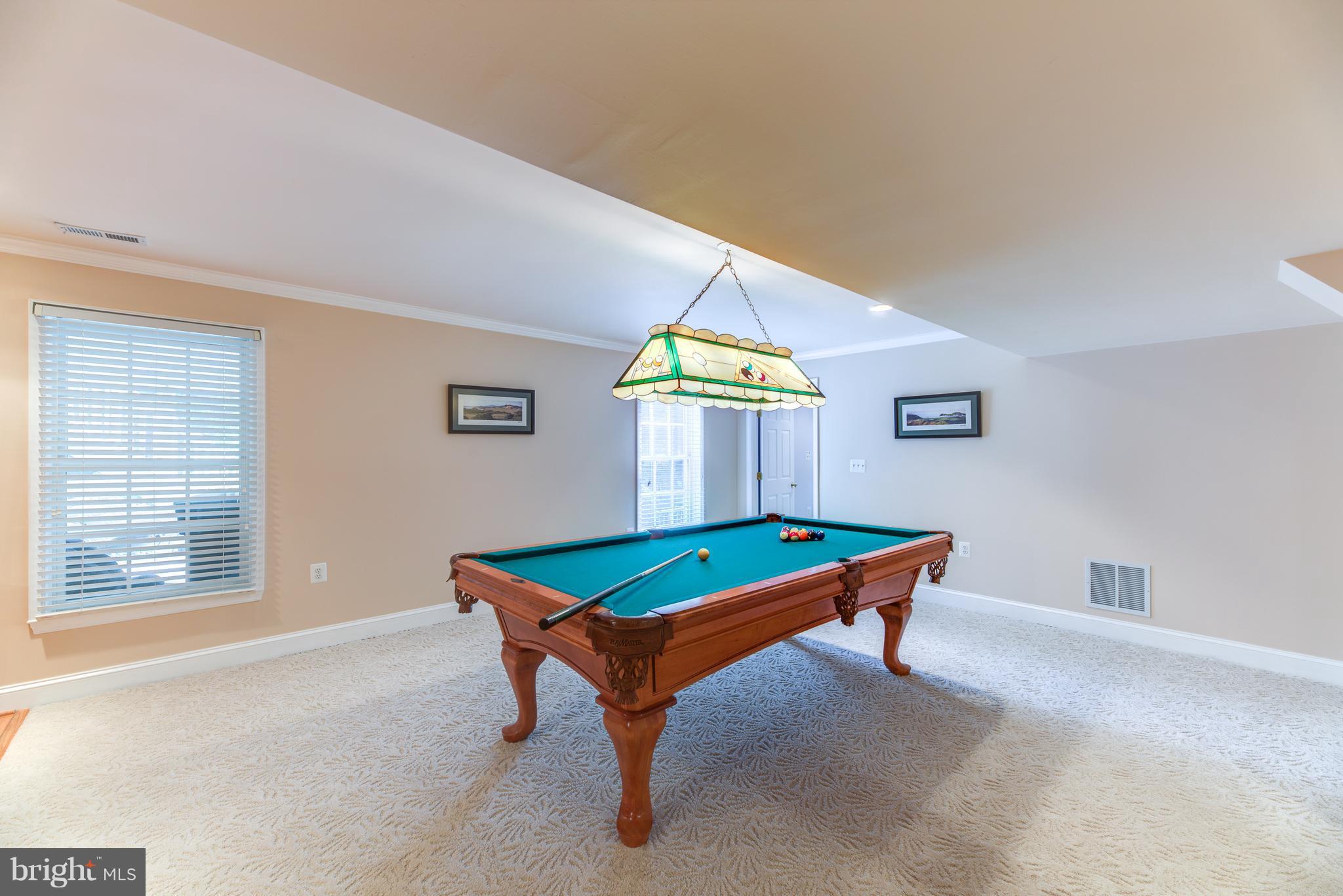 HUNTER MILL ESTATES - Residential