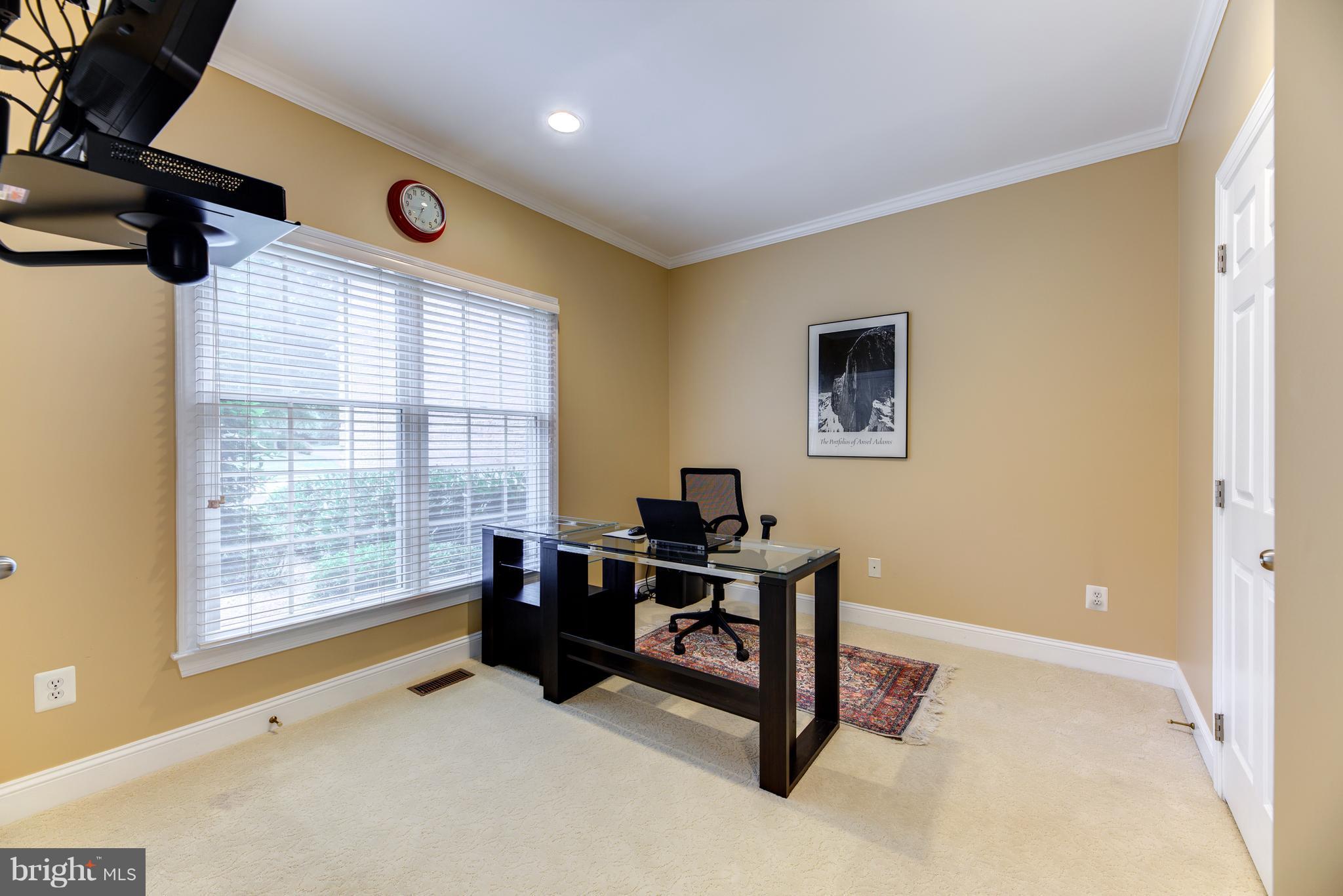 HUNTER MILL ESTATES - Residential