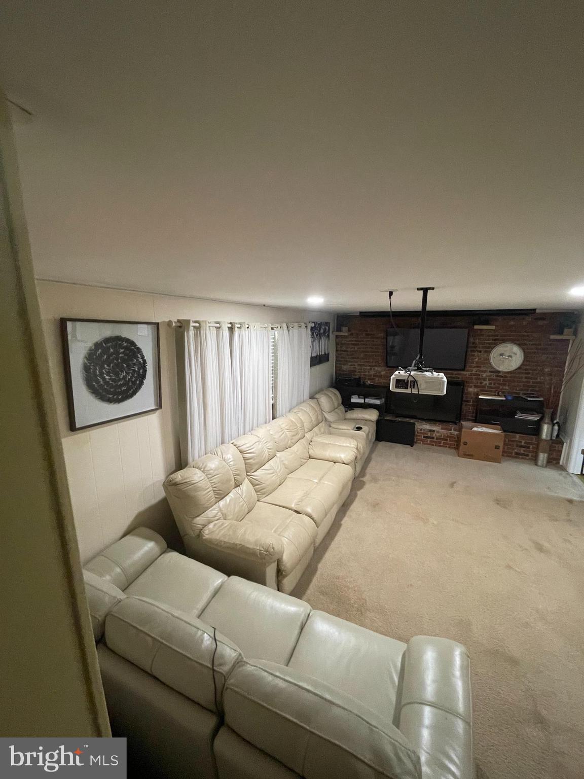 LAKE RIDGE- COLBY - Residential