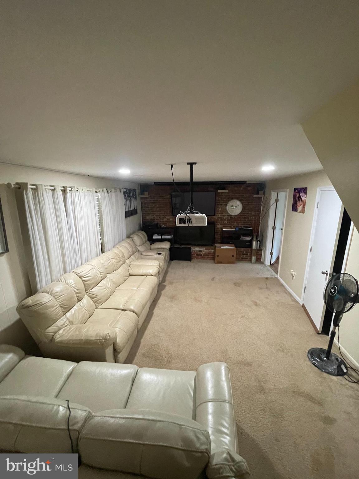 LAKE RIDGE- COLBY - Residential