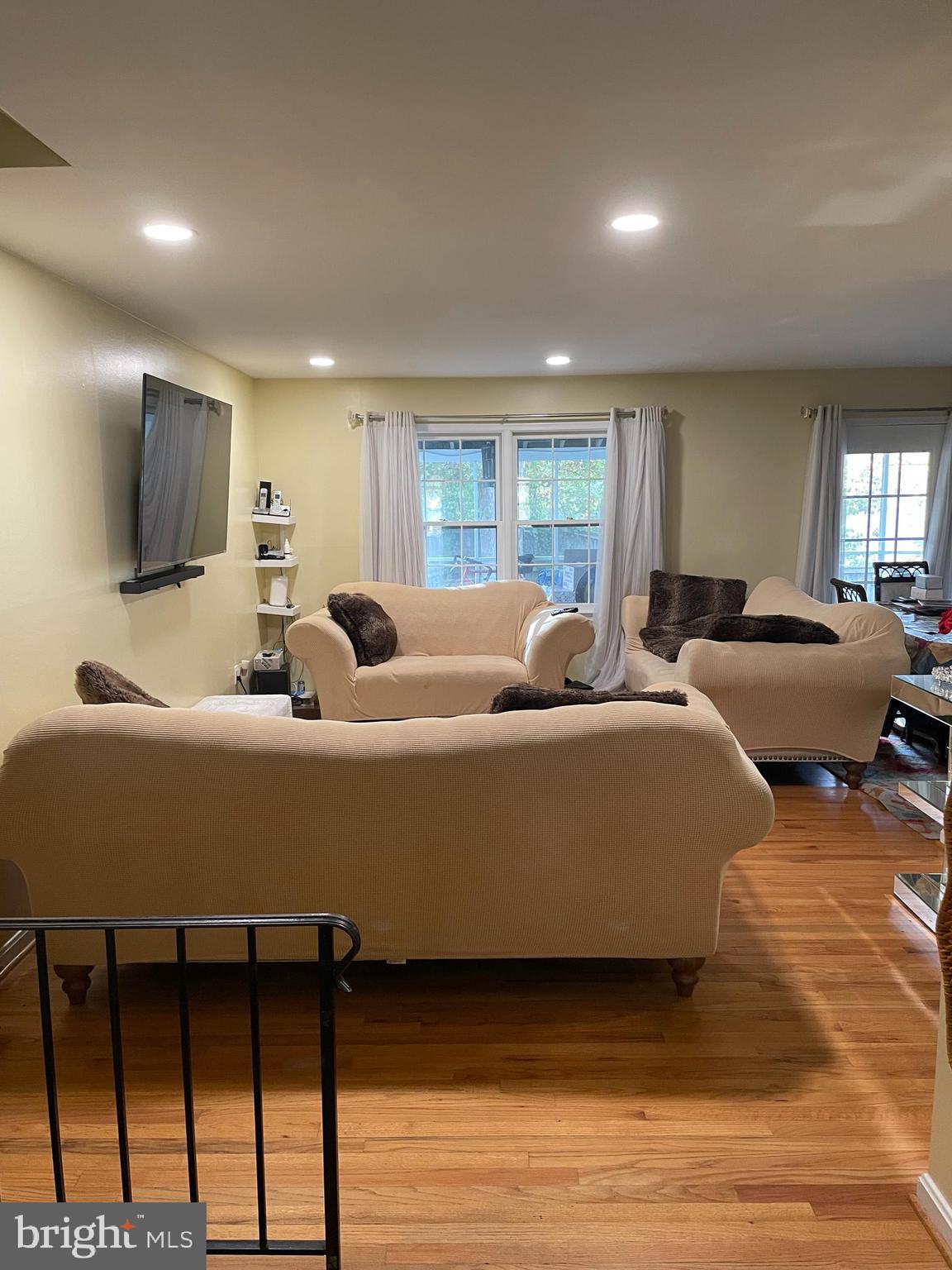 LAKE RIDGE- COLBY - Residential