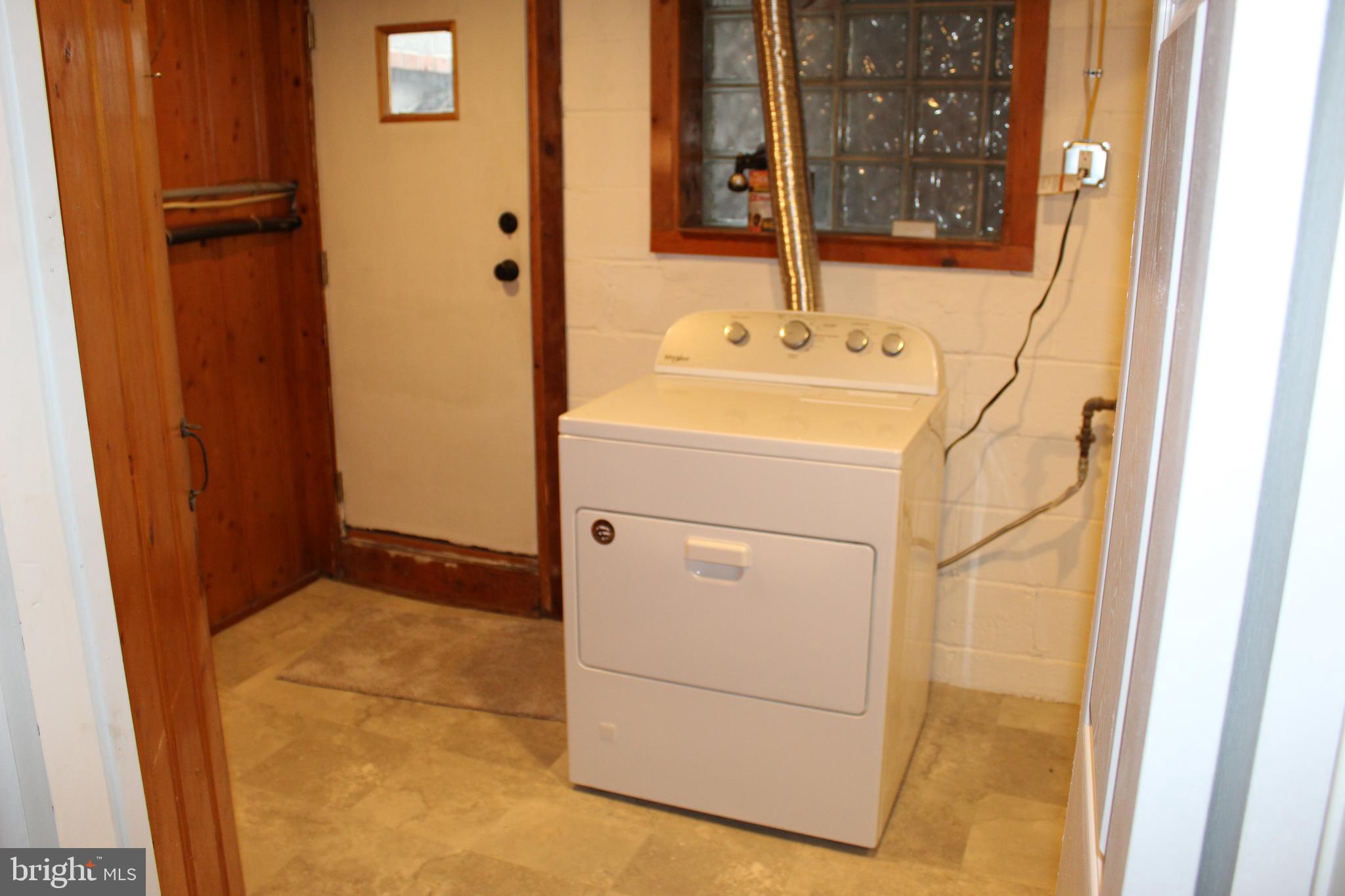 STANBROOK - Residential Lease