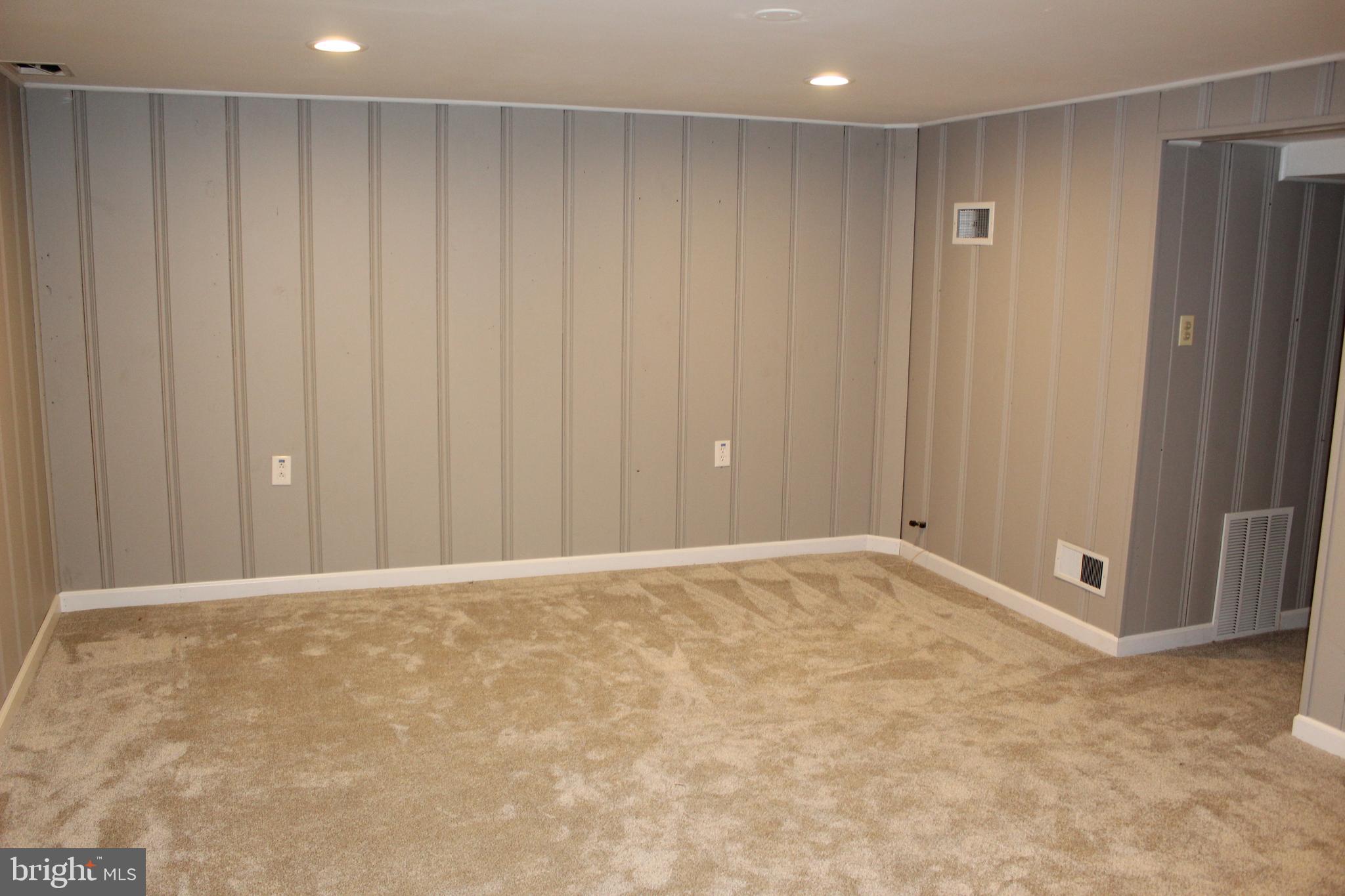 STANBROOK - Residential Lease