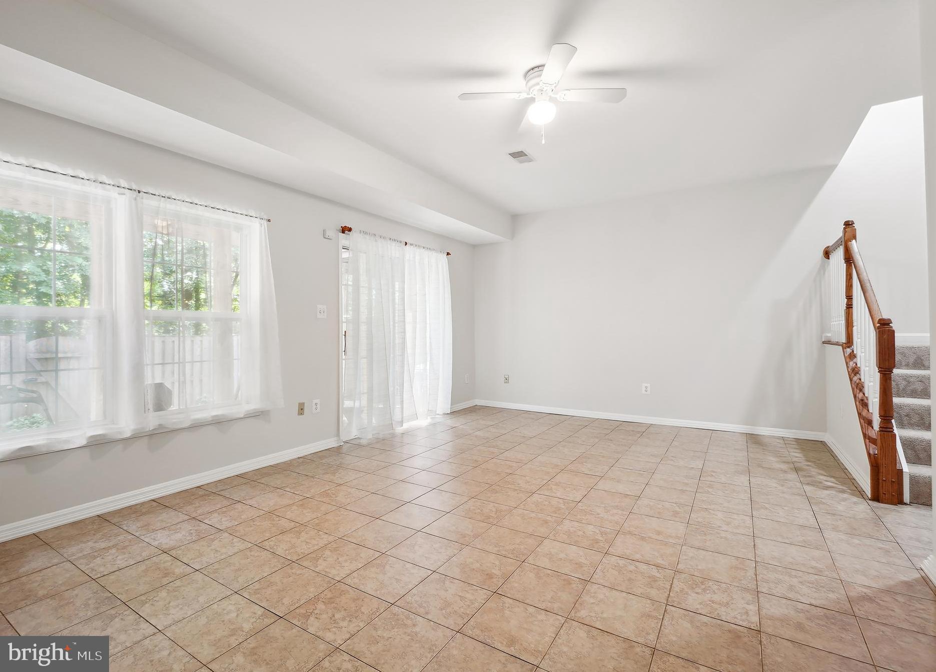 WYNGATE MANOR - Residential