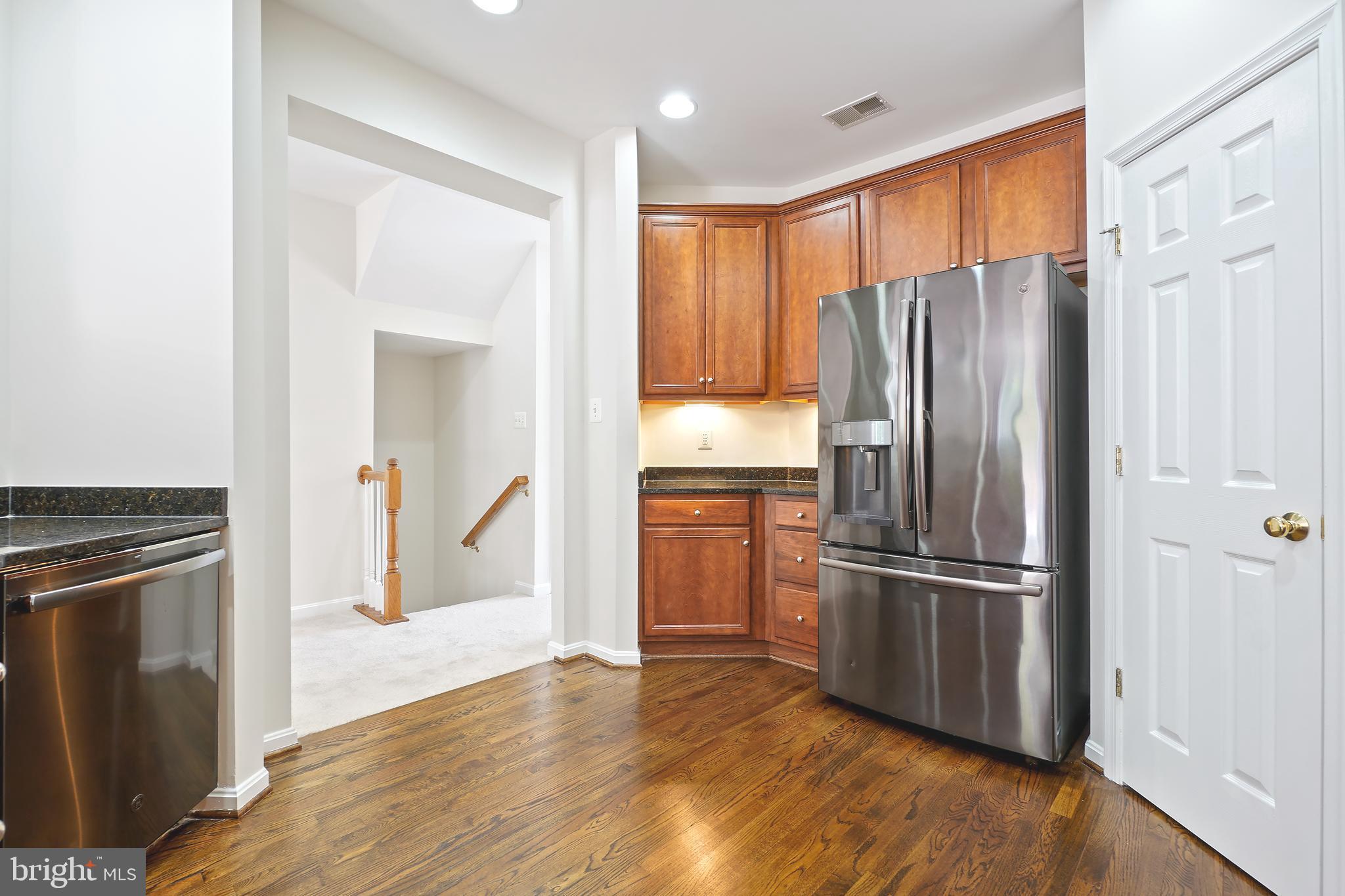 WYNGATE MANOR - Residential