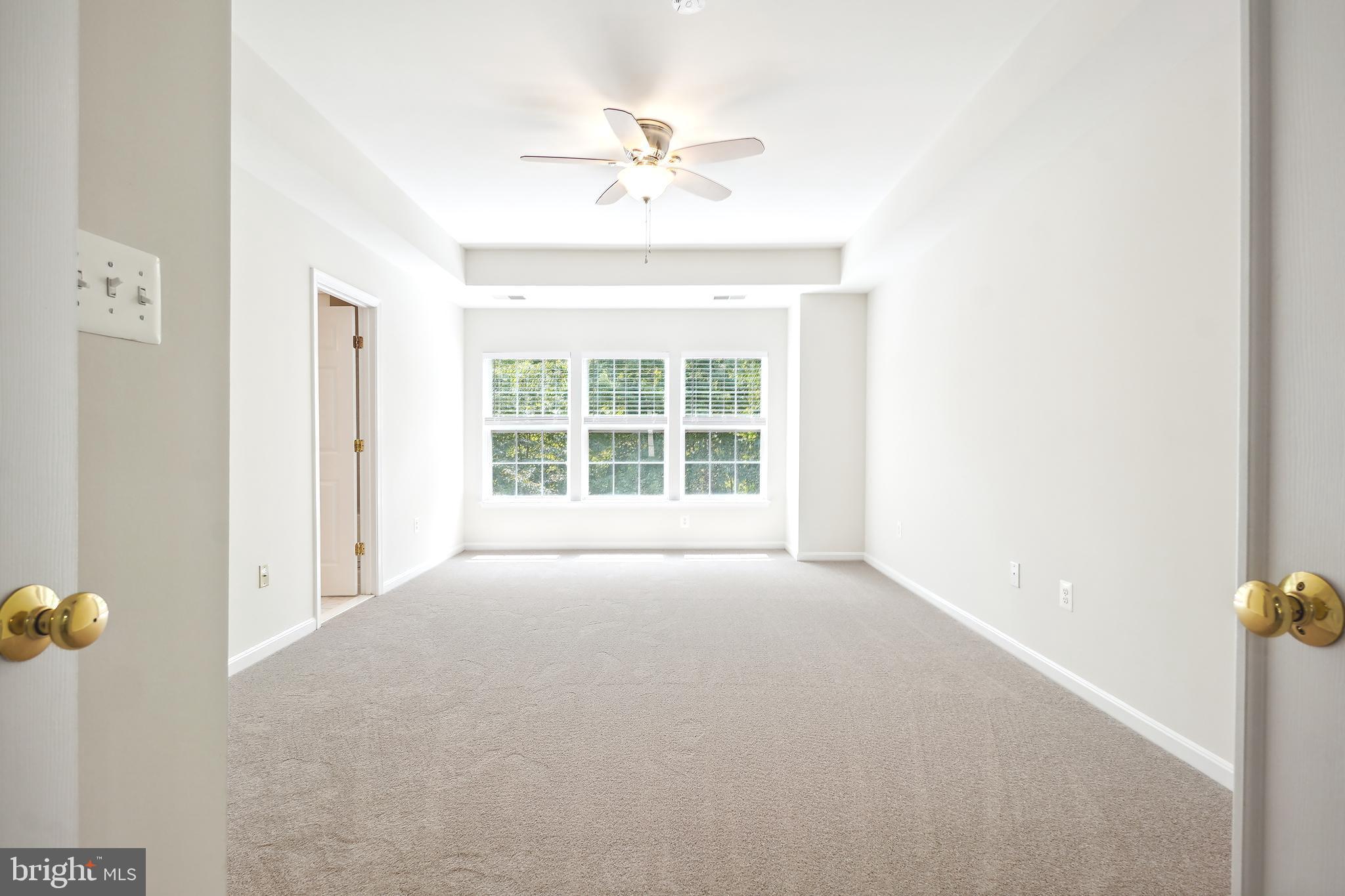 WYNGATE MANOR - Residential