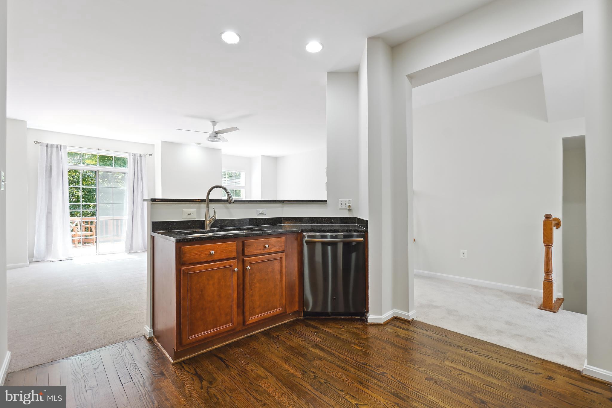 WYNGATE MANOR - Residential