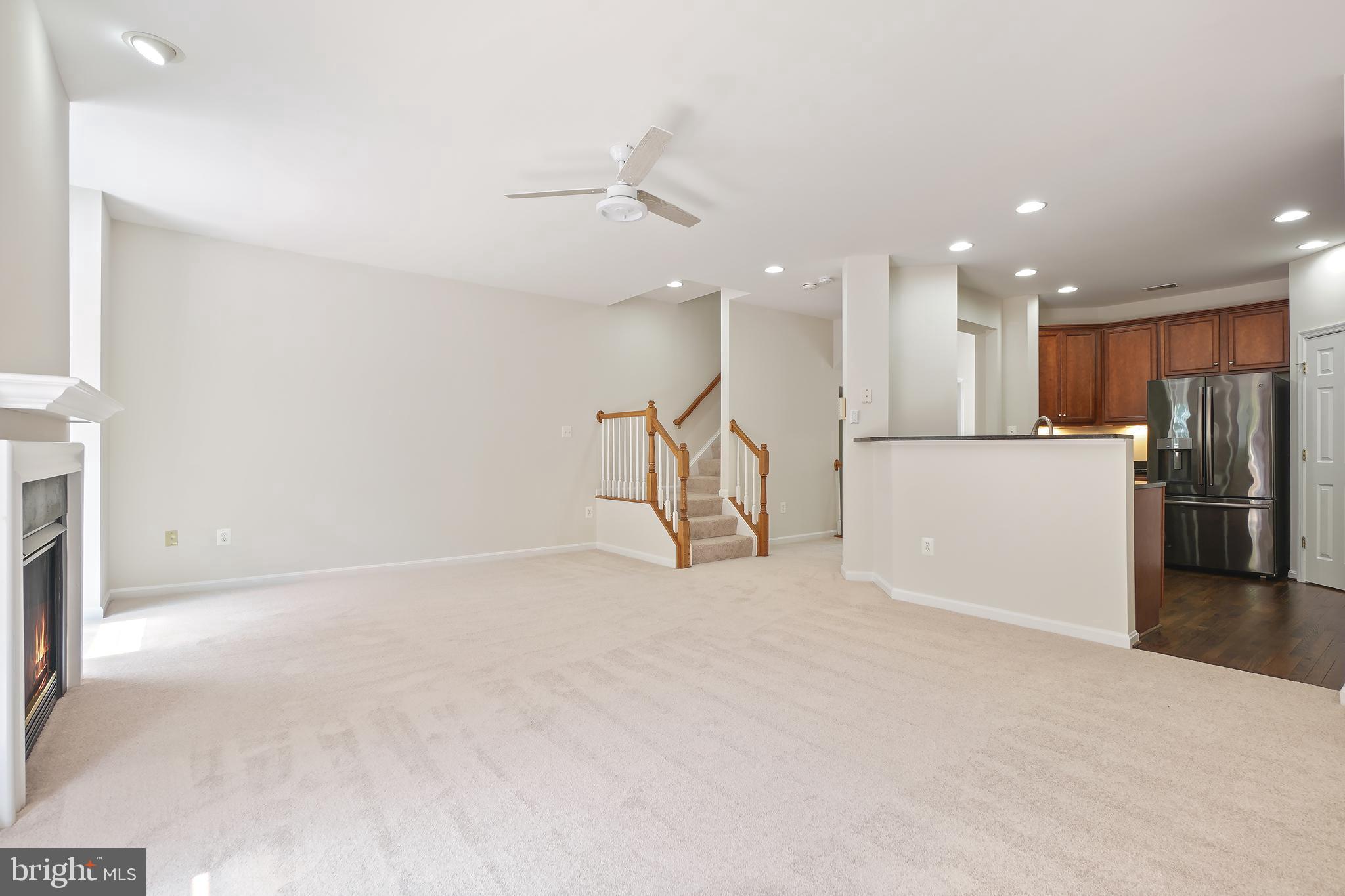 WYNGATE MANOR - Residential