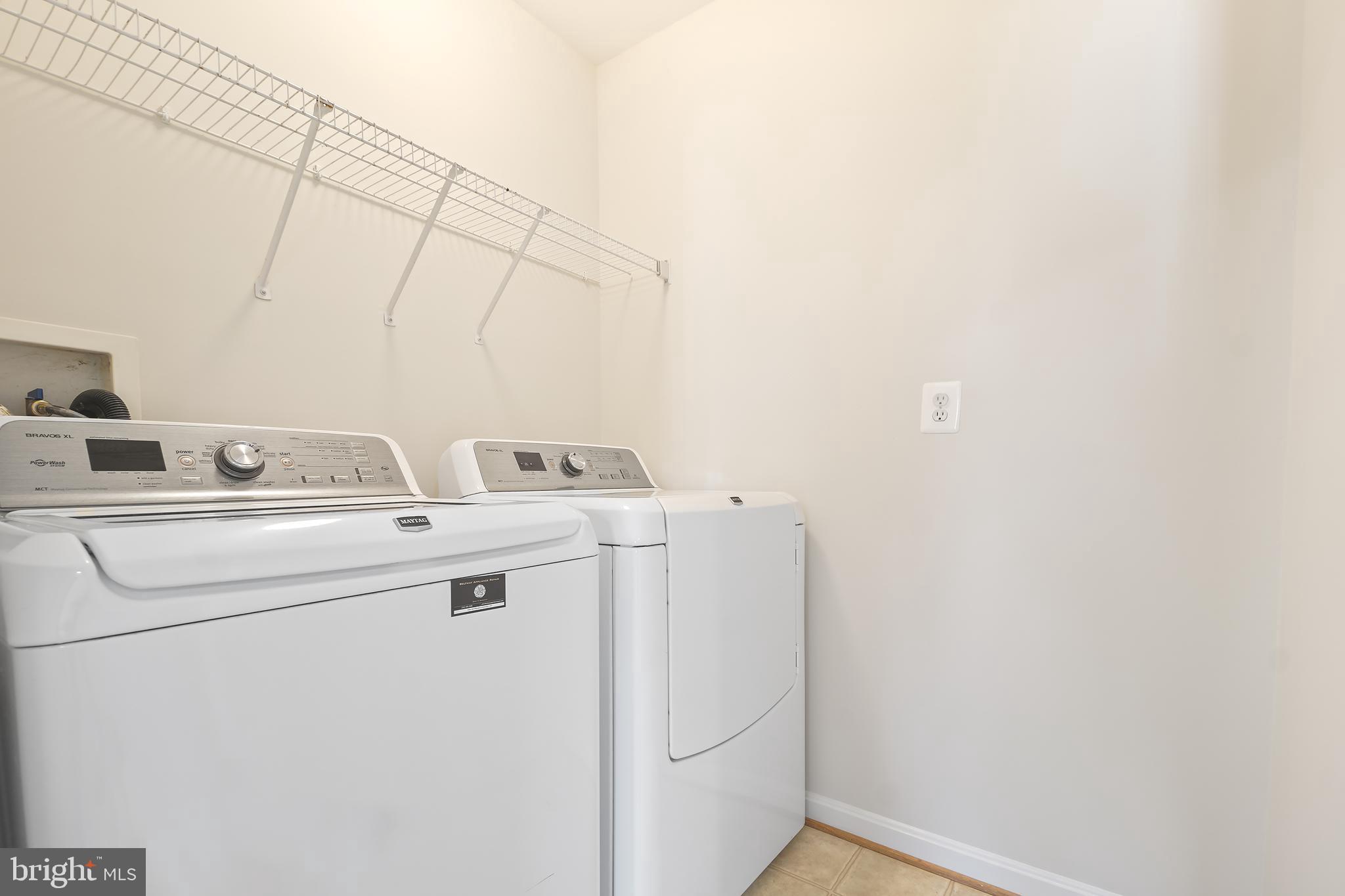 WYNGATE MANOR - Residential