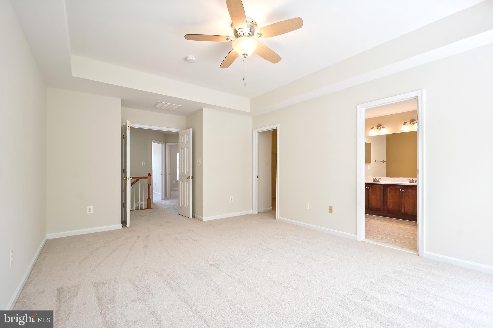 WYNGATE MANOR - Residential