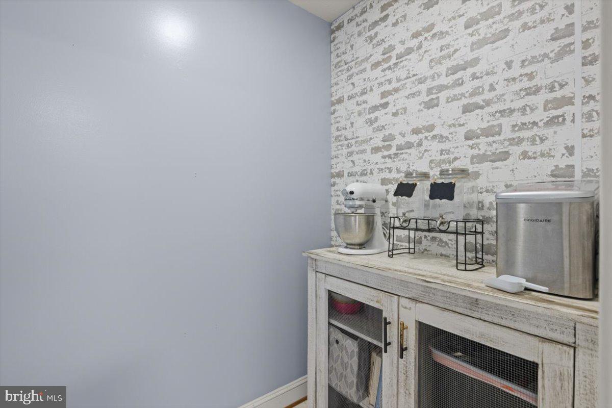 SOUTH FORTY - Residential