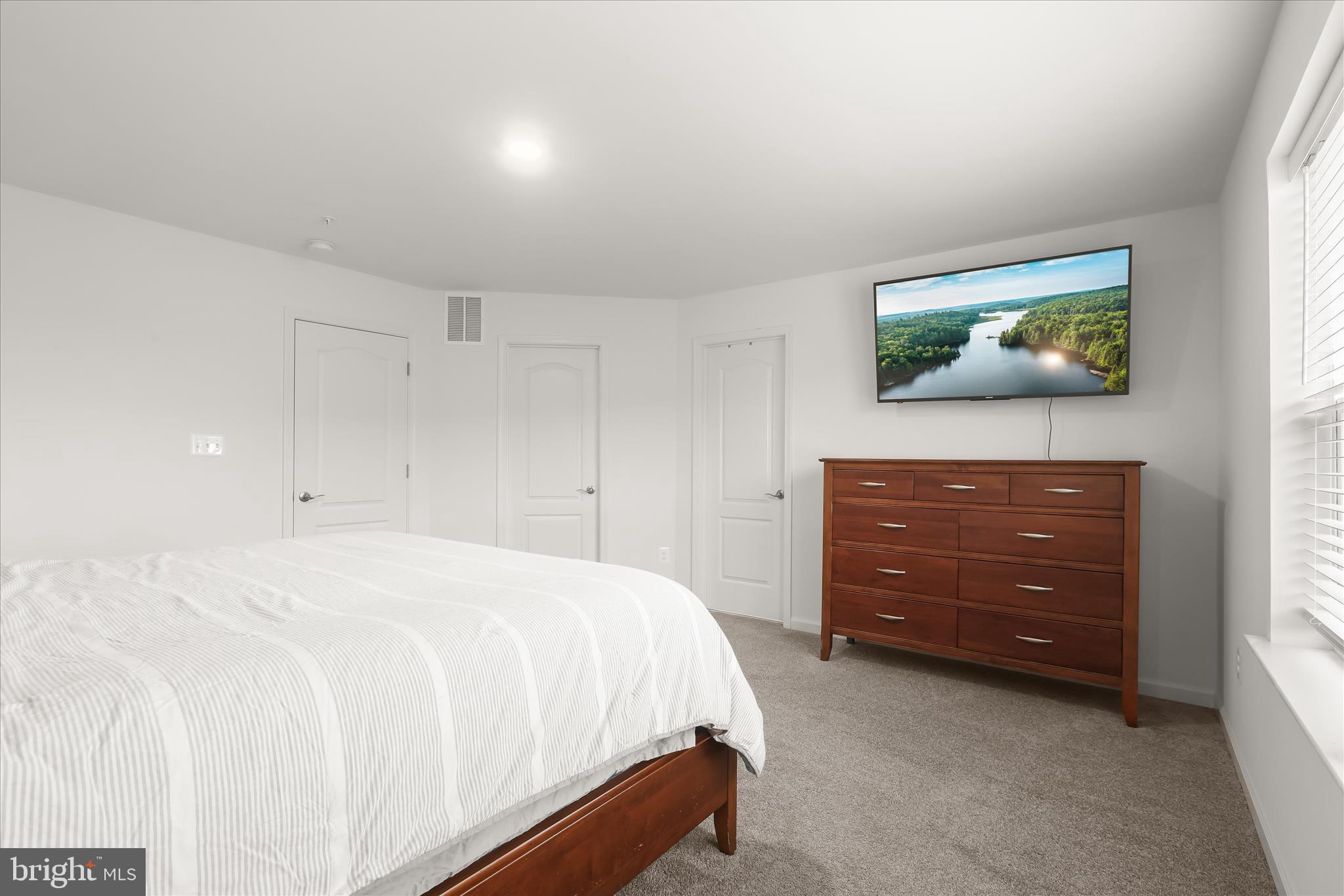 THE RIDGES - Residential