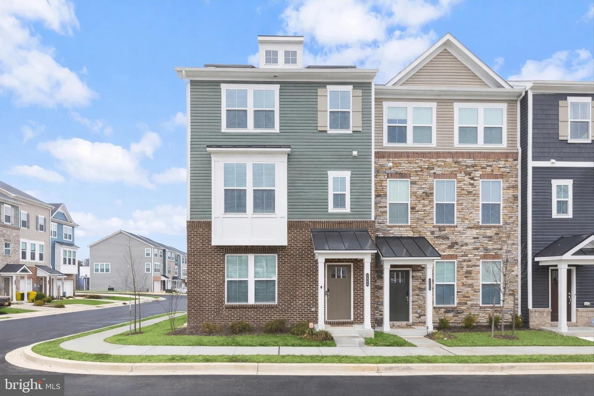 THE RIDGES - Residential