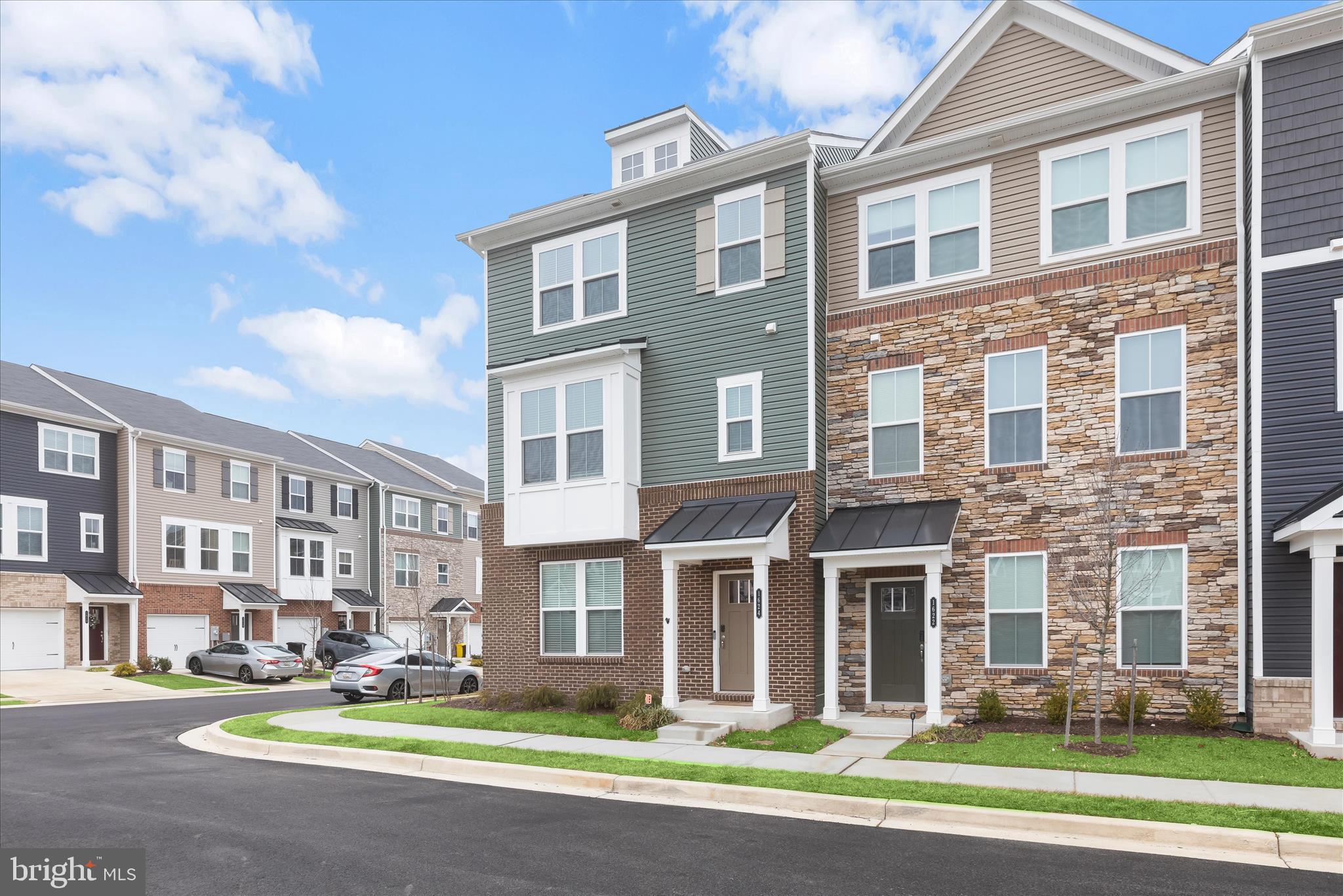 THE RIDGES - Residential