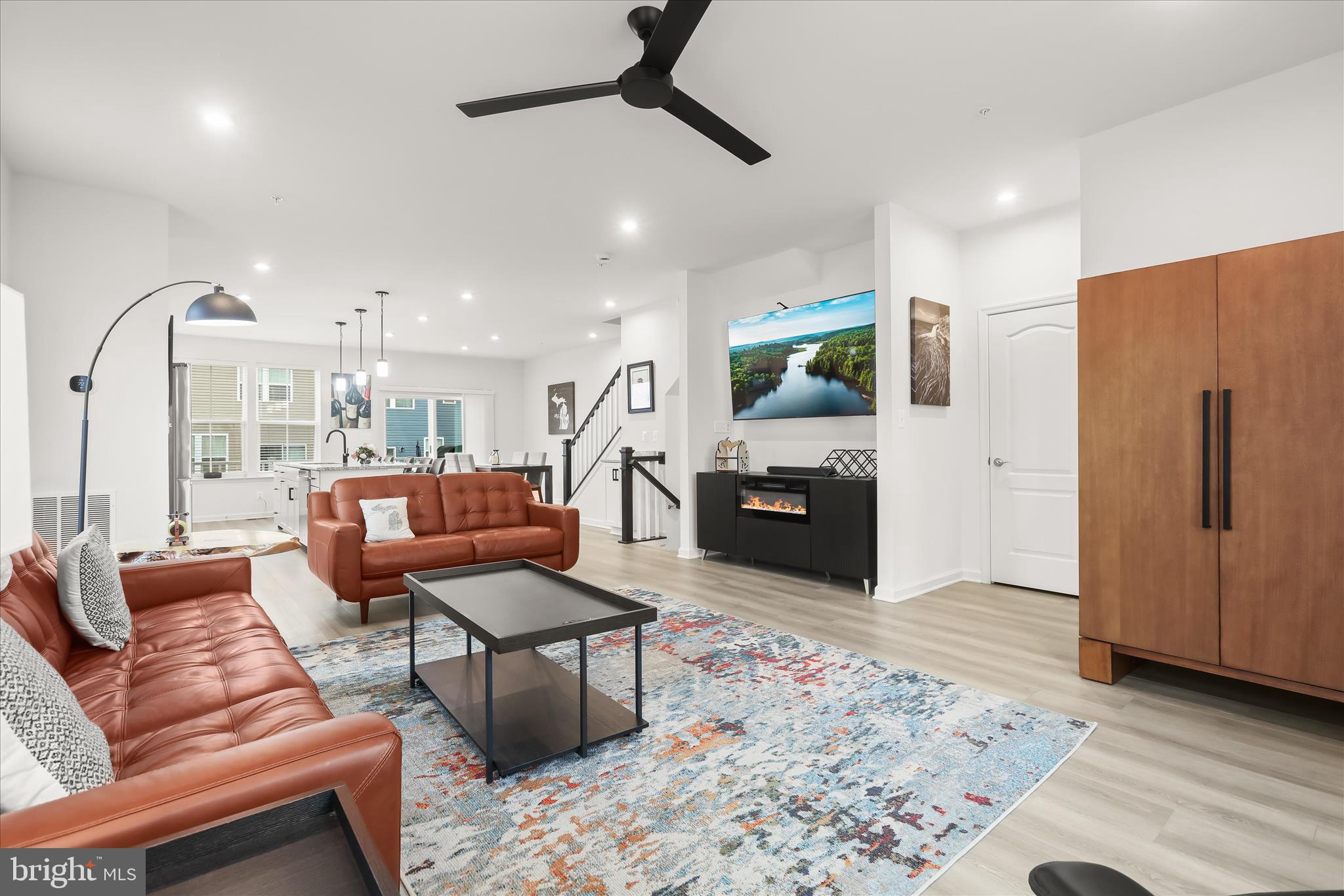 THE RIDGES - Residential