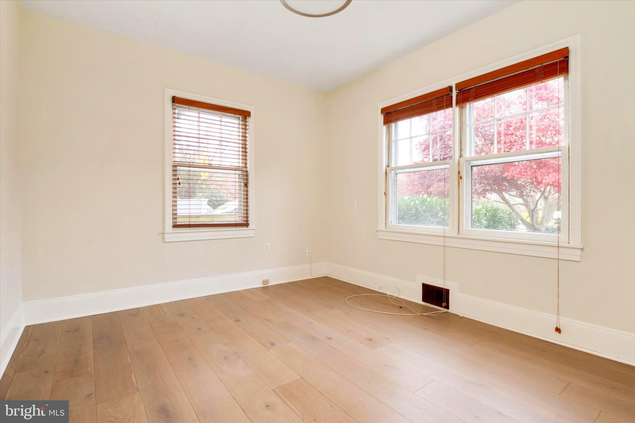 EASTPORT - Residential