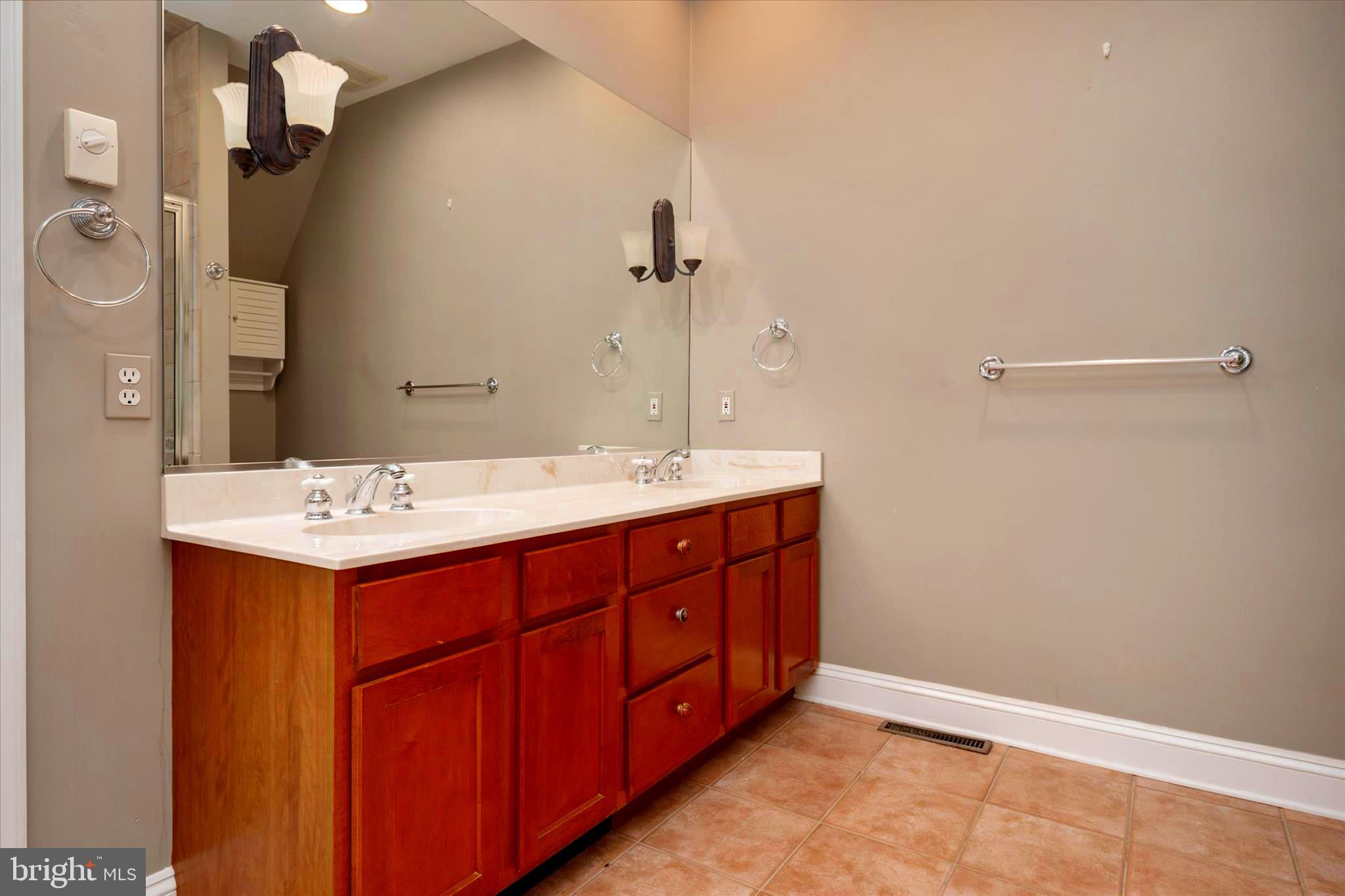 EASTPORT - Residential