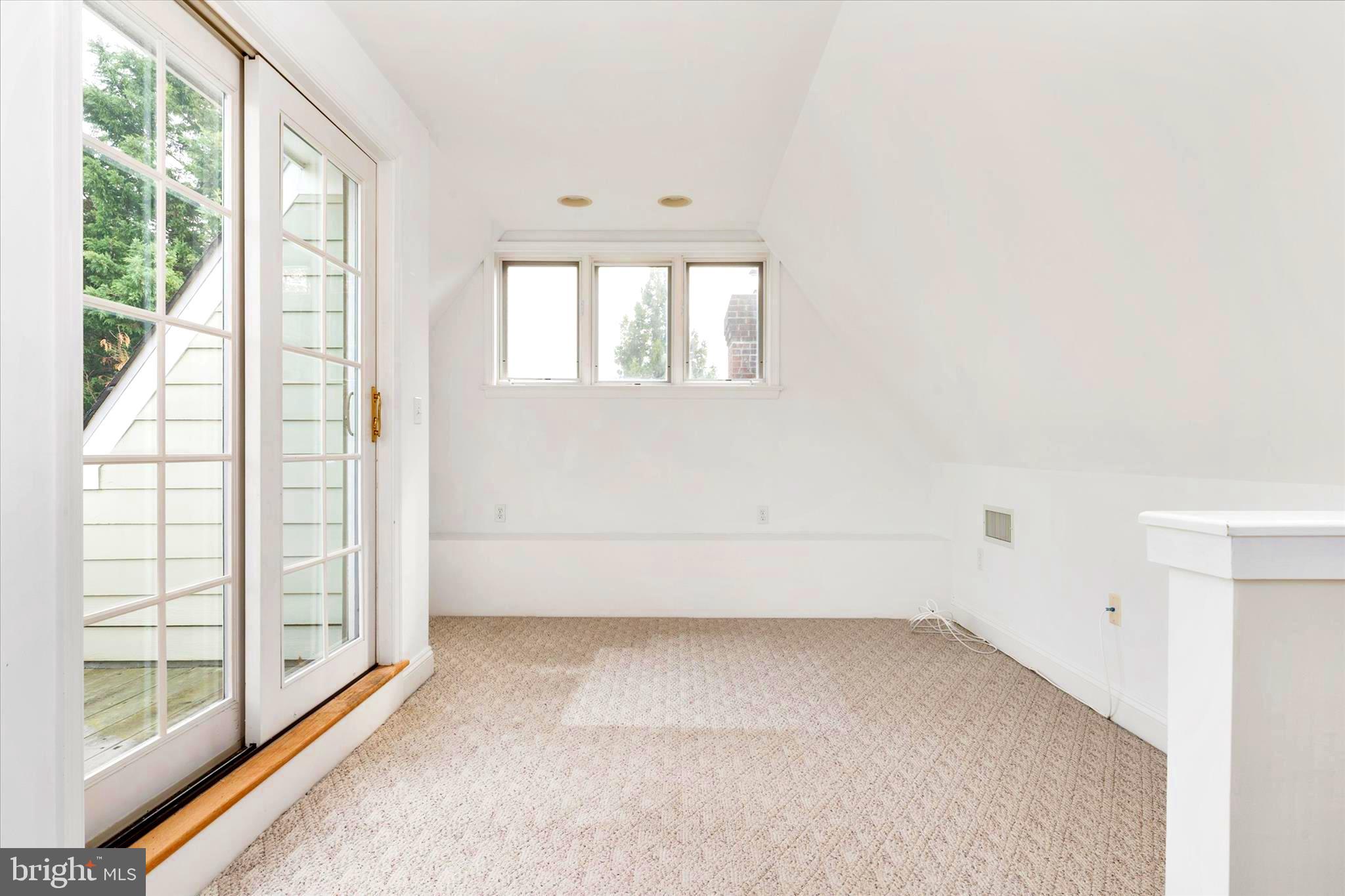 EASTPORT - Residential