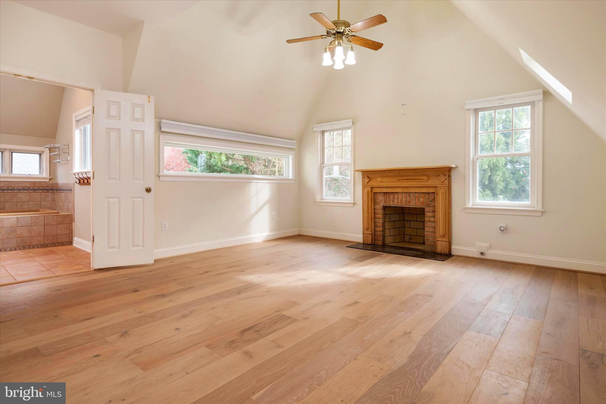 EASTPORT - Residential