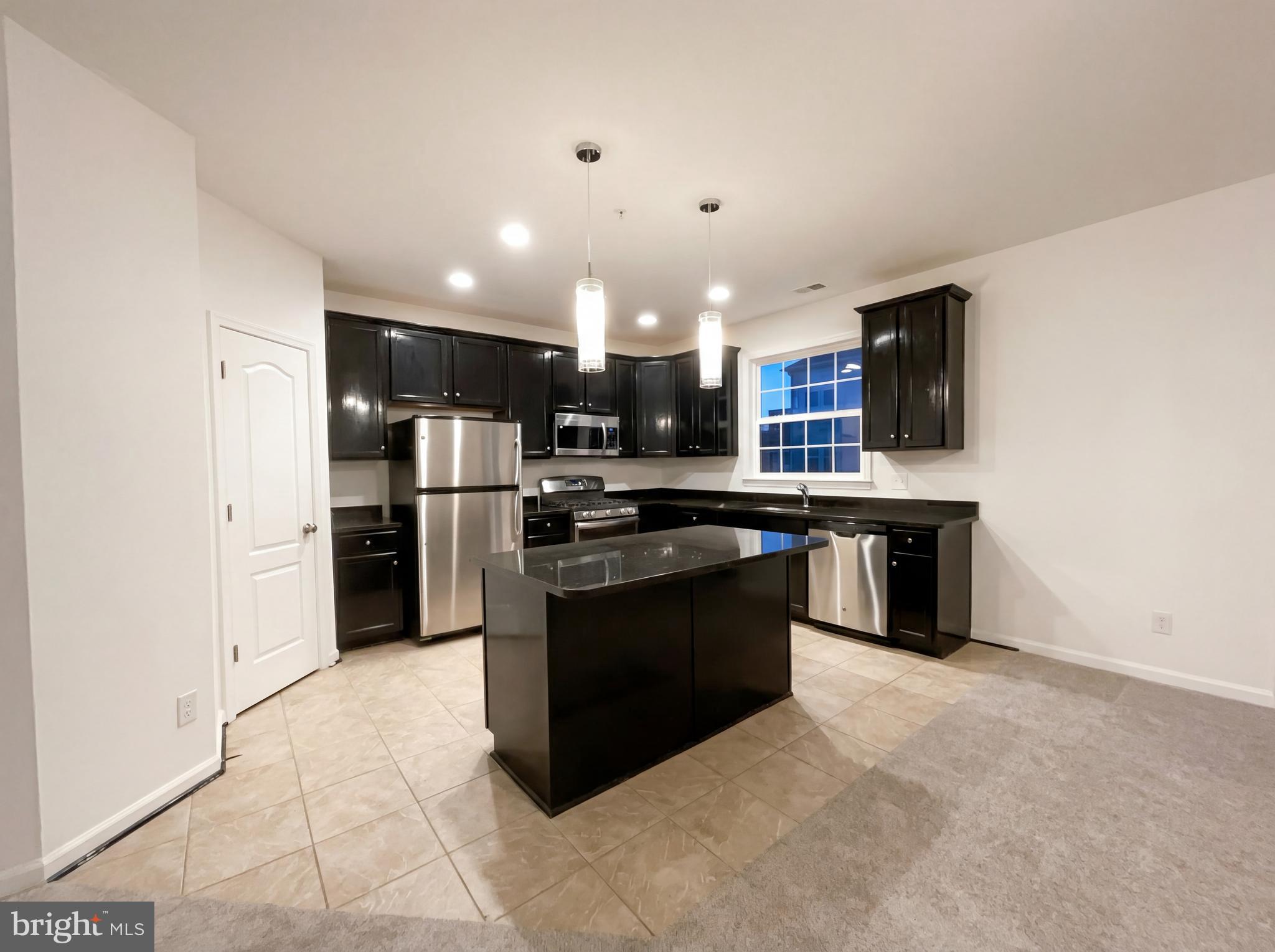 MERCER PARK CONDOMINIUM - Residential