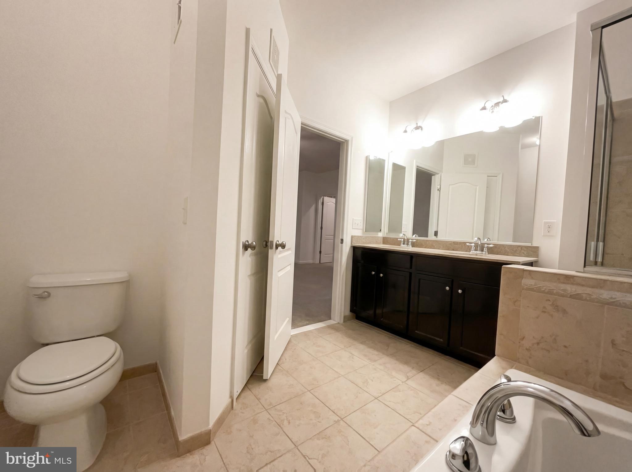 MERCER PARK CONDOMINIUM - Residential