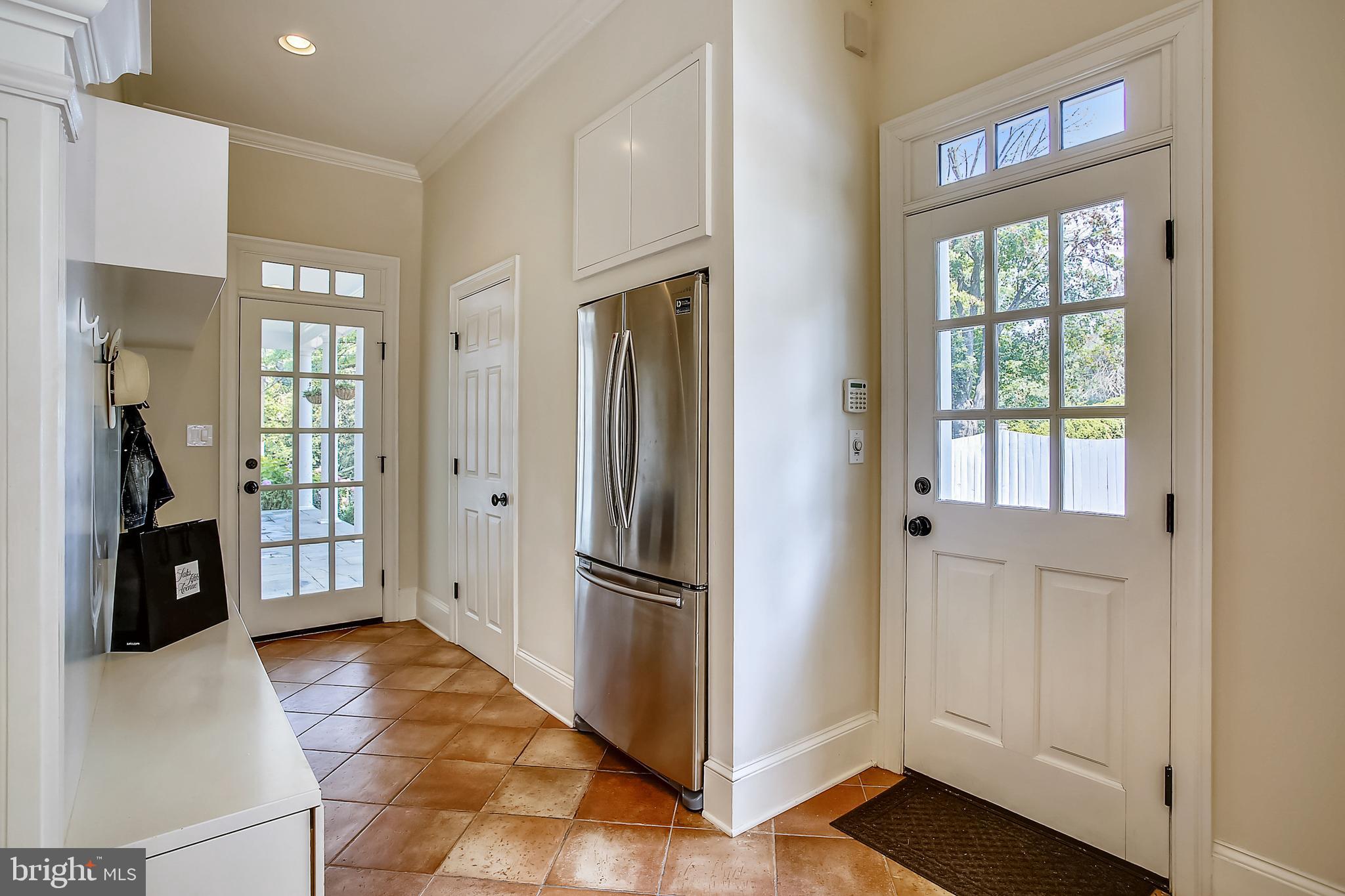 INGLESIDE - Residential