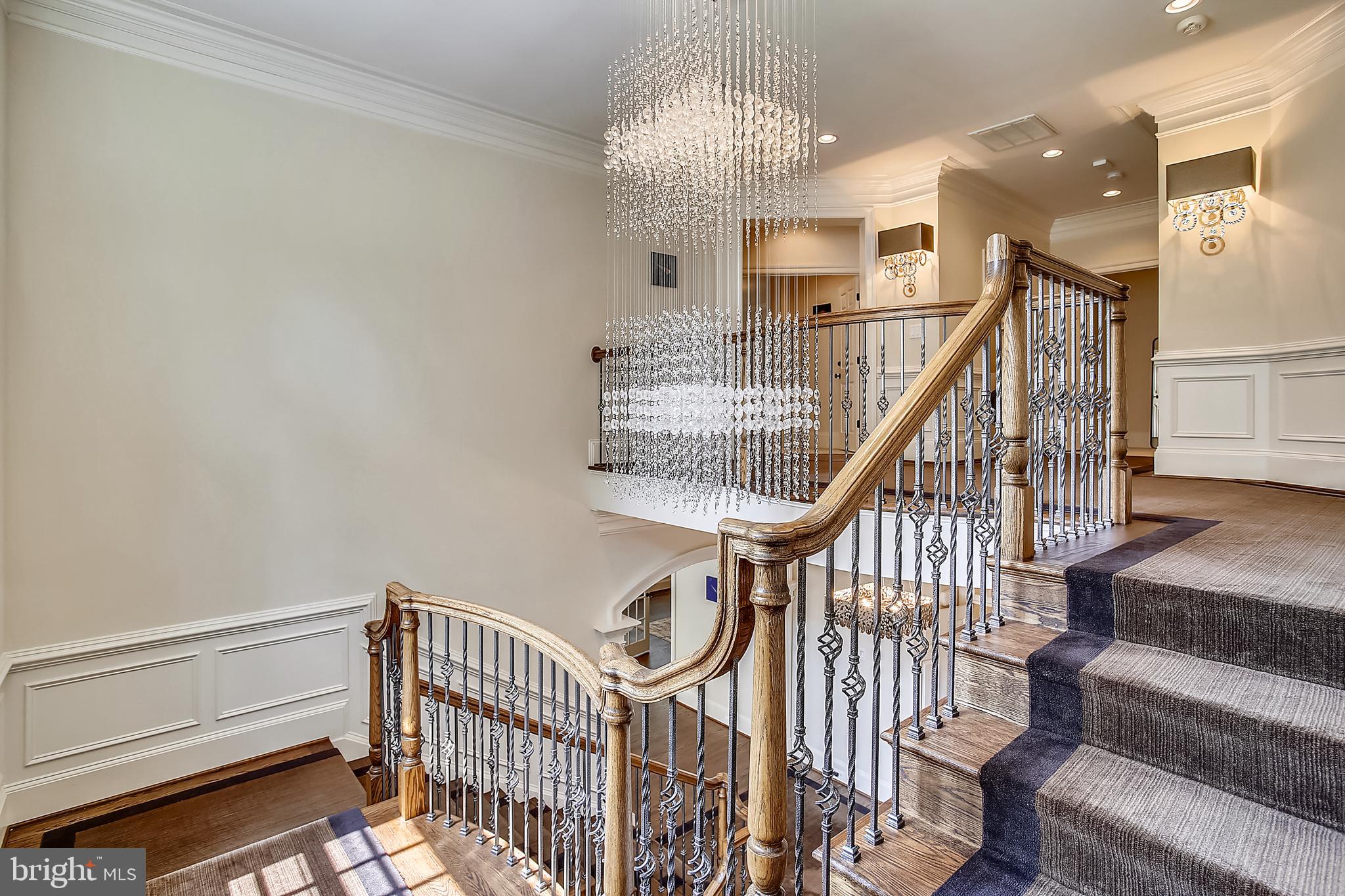 INGLESIDE - Residential