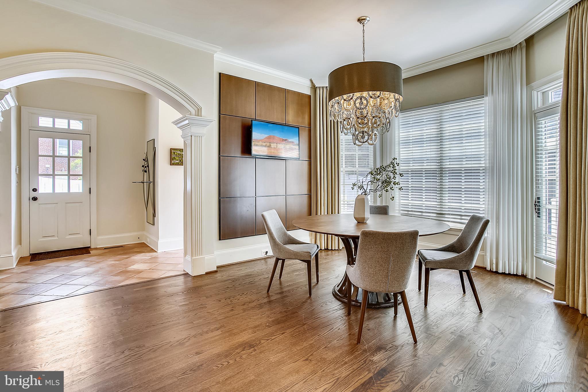 INGLESIDE - Residential