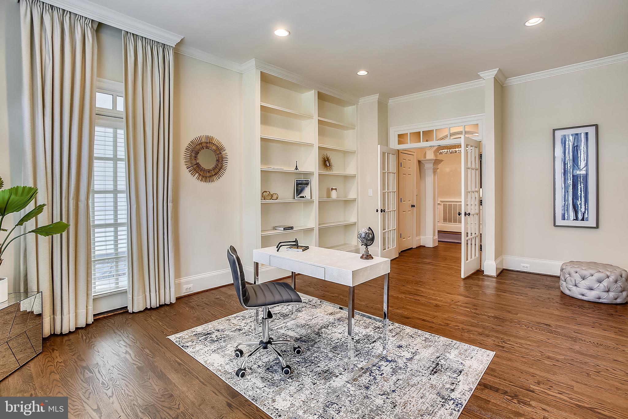 INGLESIDE - Residential