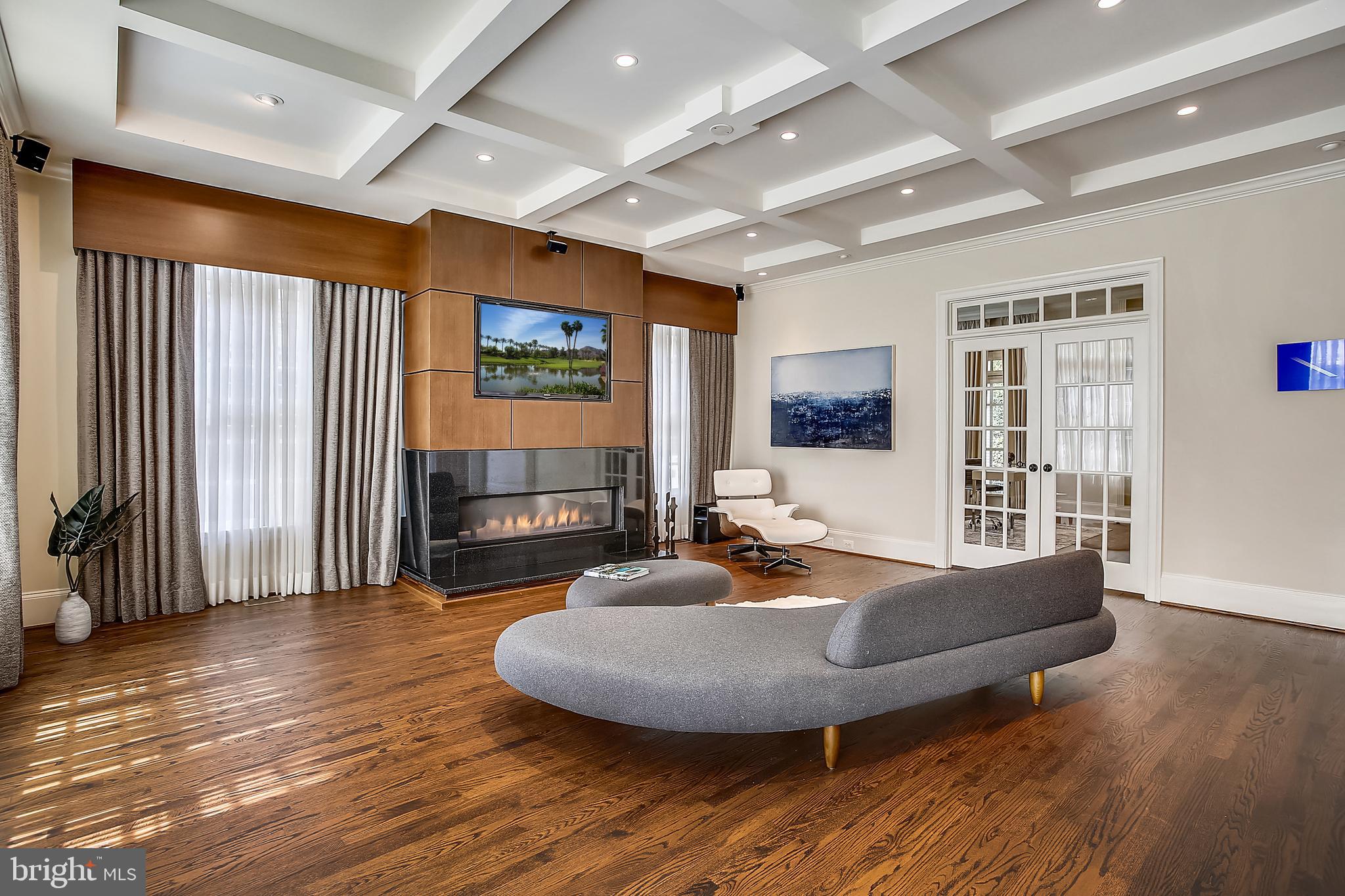 INGLESIDE - Residential