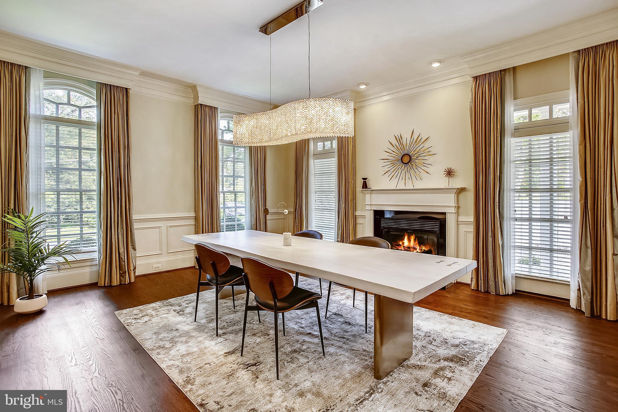 INGLESIDE - Residential