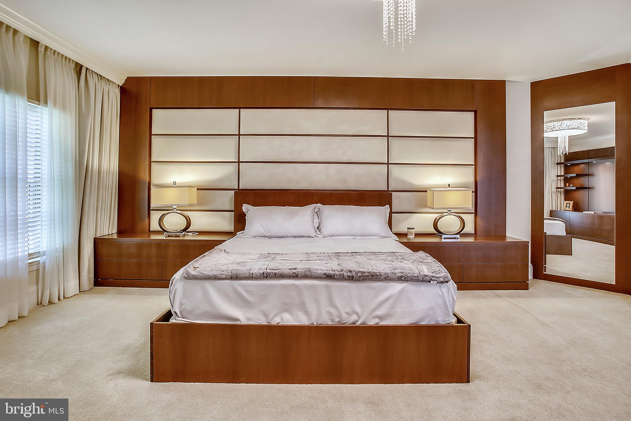 INGLESIDE - Residential