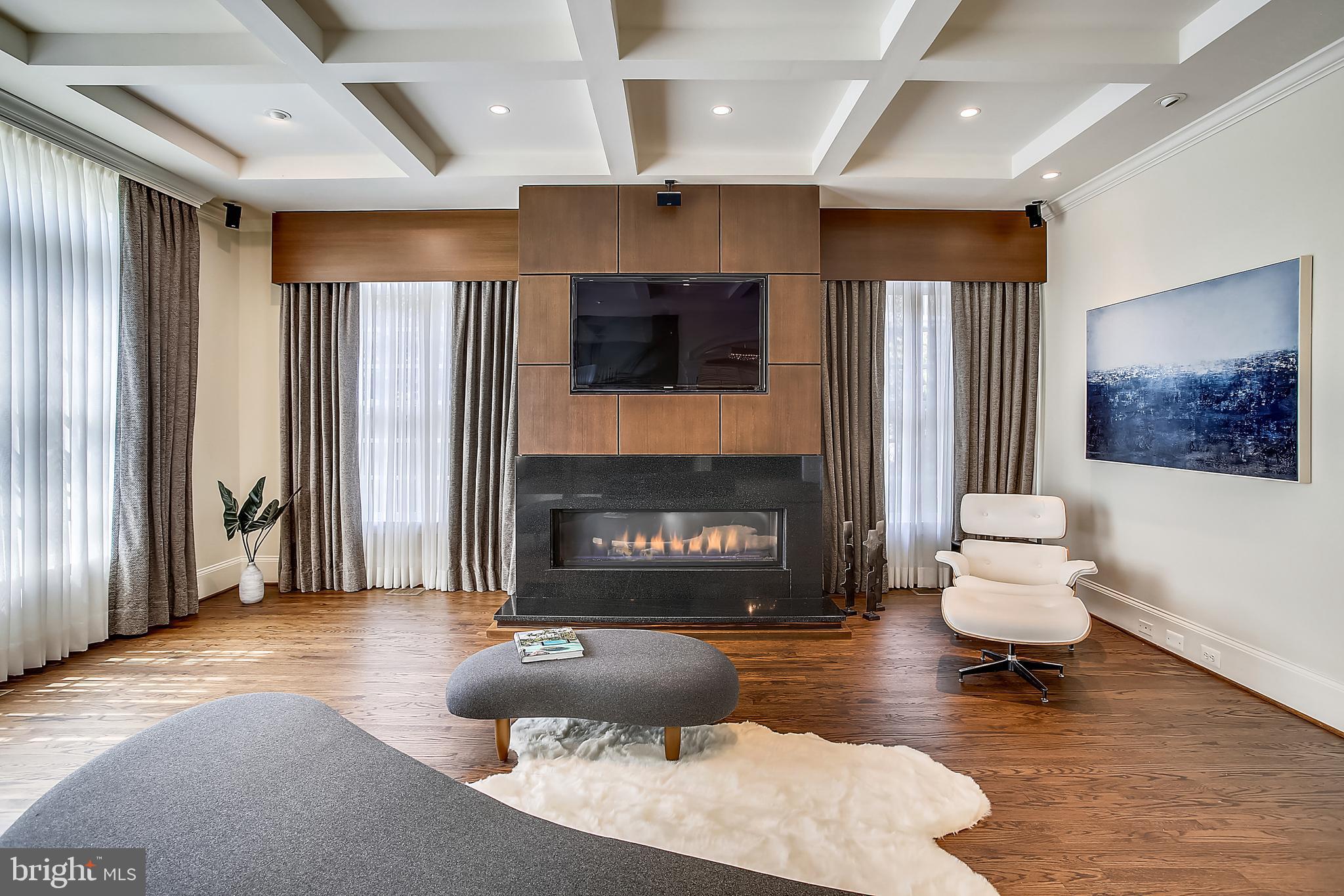 INGLESIDE - Residential