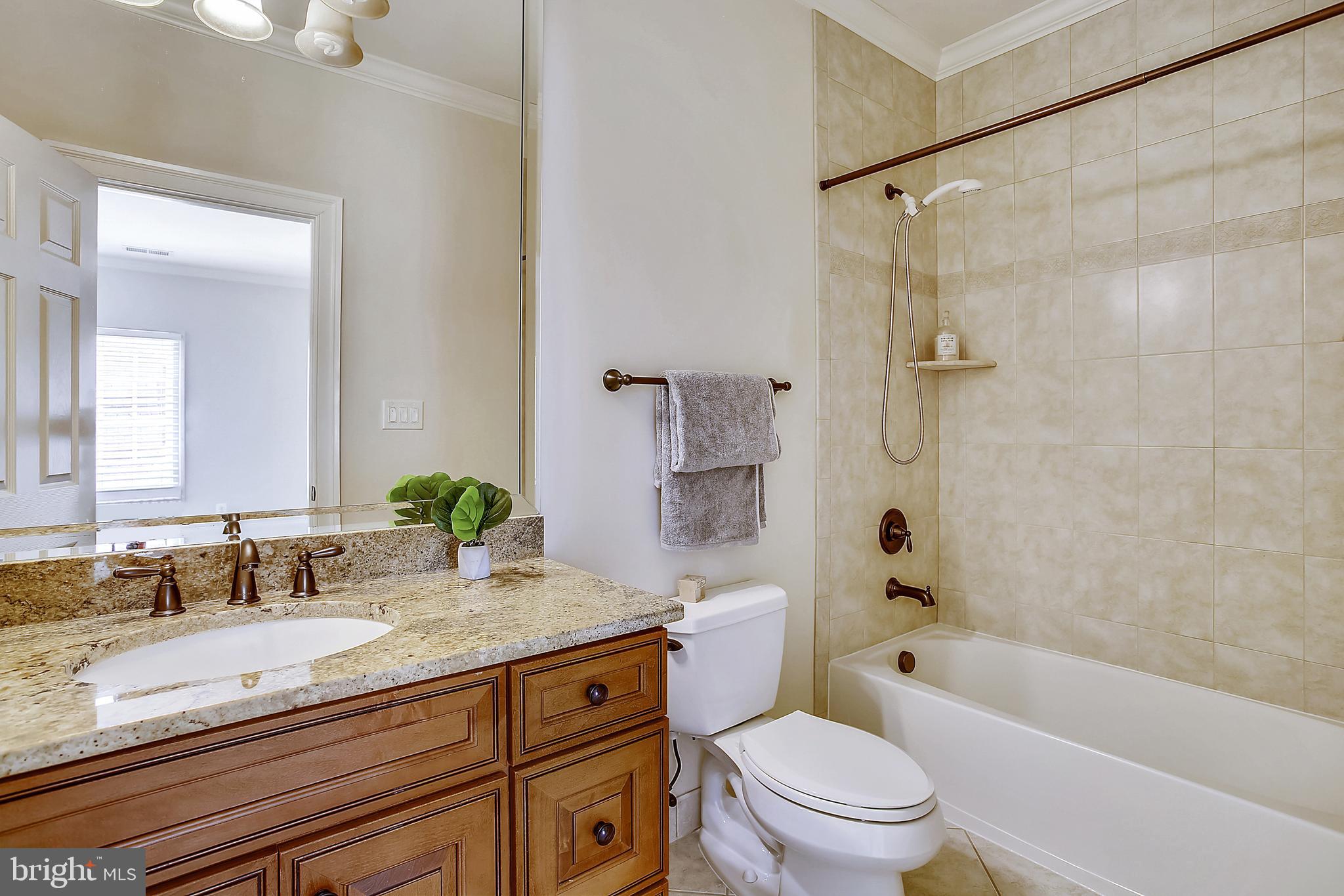 INGLESIDE - Residential