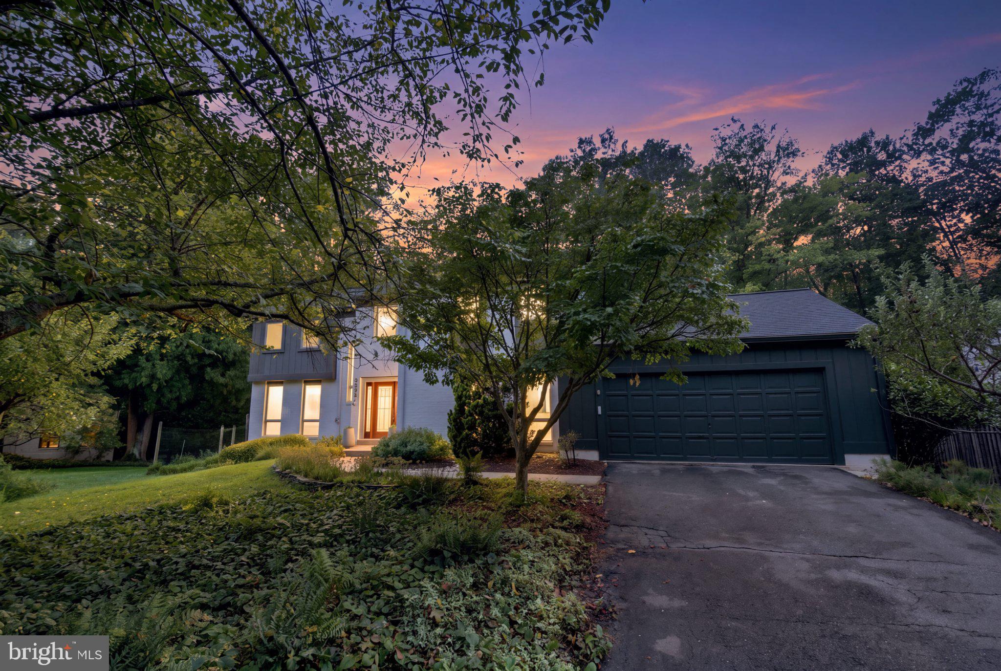 2526 SPANISH MOSS COURT