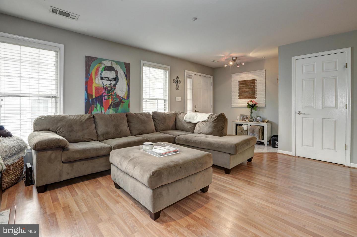 VISTAS AT WASHINGTONIAN WOODS - Residential