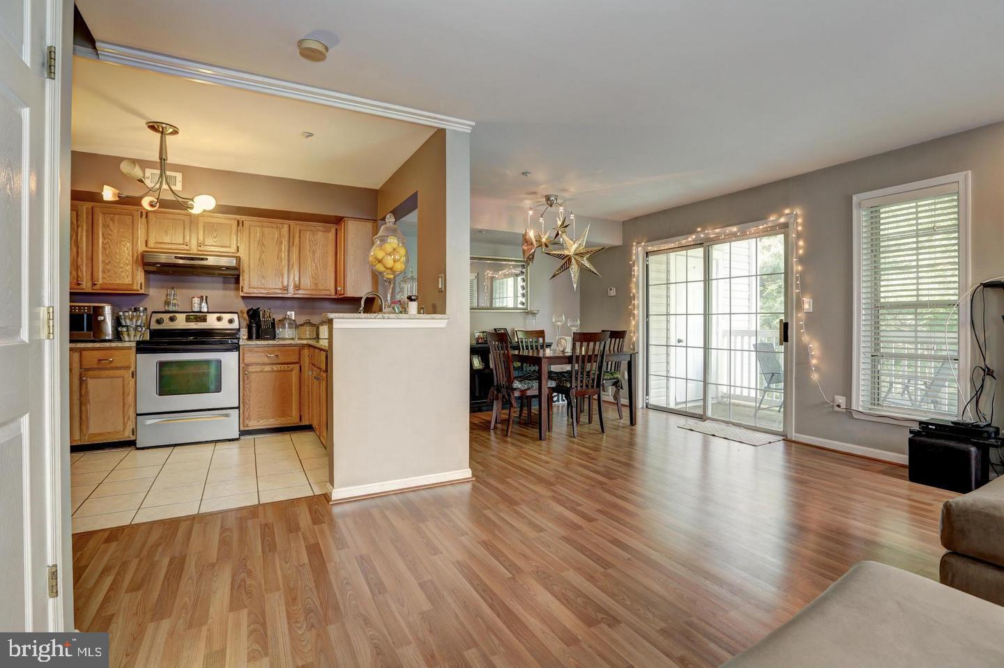 1019 HILLSIDE LAKE TERRACE 1009