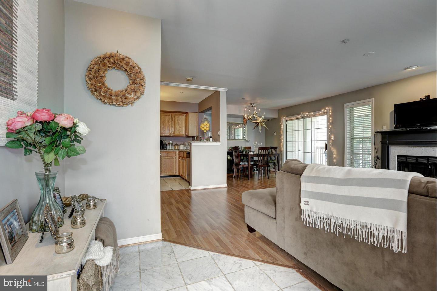 1019 HILLSIDE LAKE TERRACE 1009