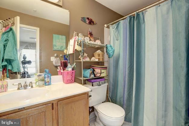 VISTAS AT WASHINGTONIAN WOODS - Residential