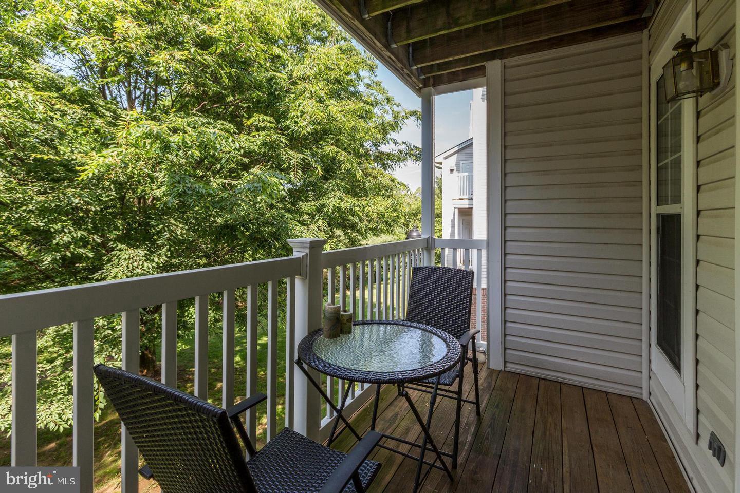 VISTAS AT WASHINGTONIAN WOODS - Residential