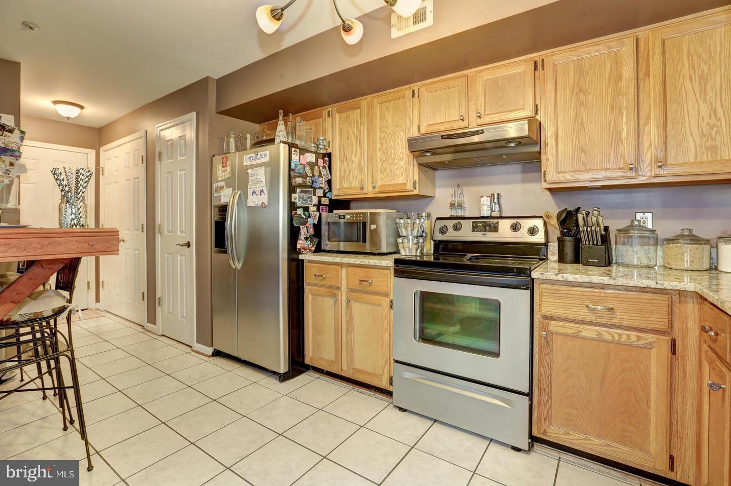 VISTAS AT WASHINGTONIAN WOODS - Residential