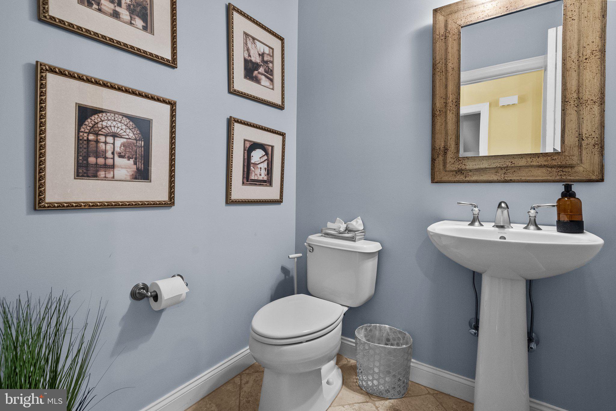 NEWTOWN WALK - Residential