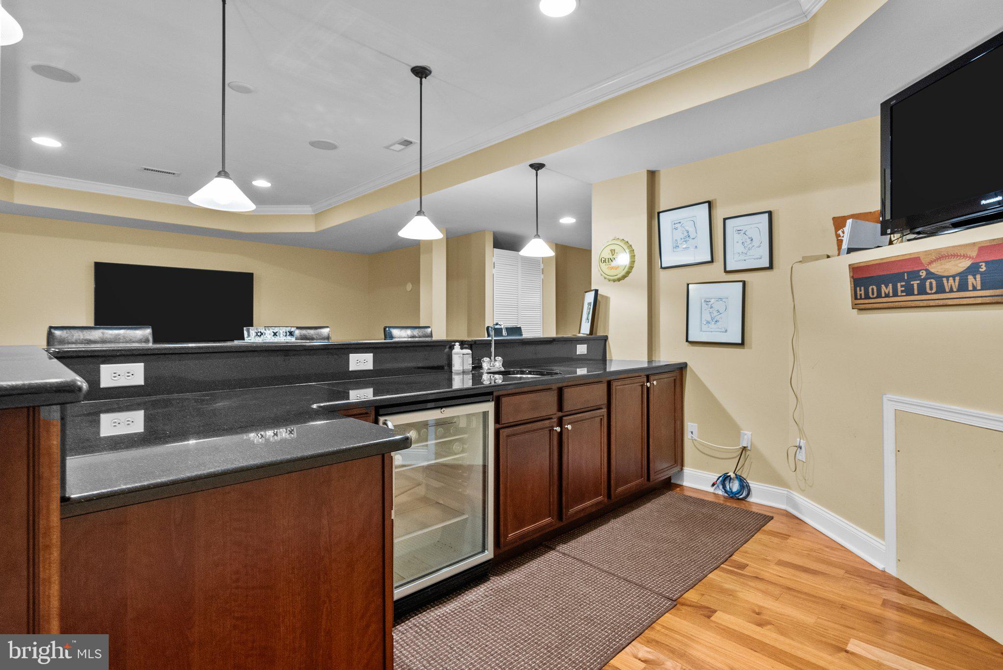 NEWTOWN WALK - Residential