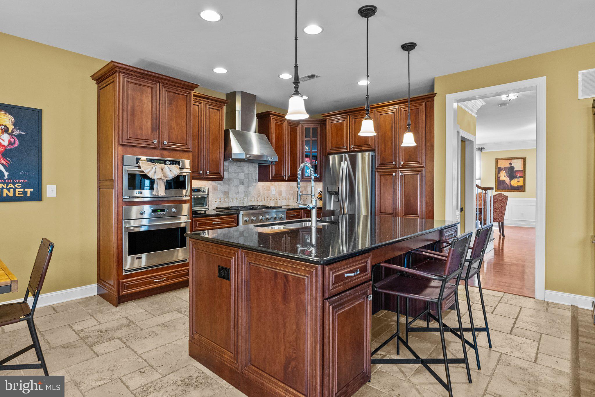 NEWTOWN WALK - Residential