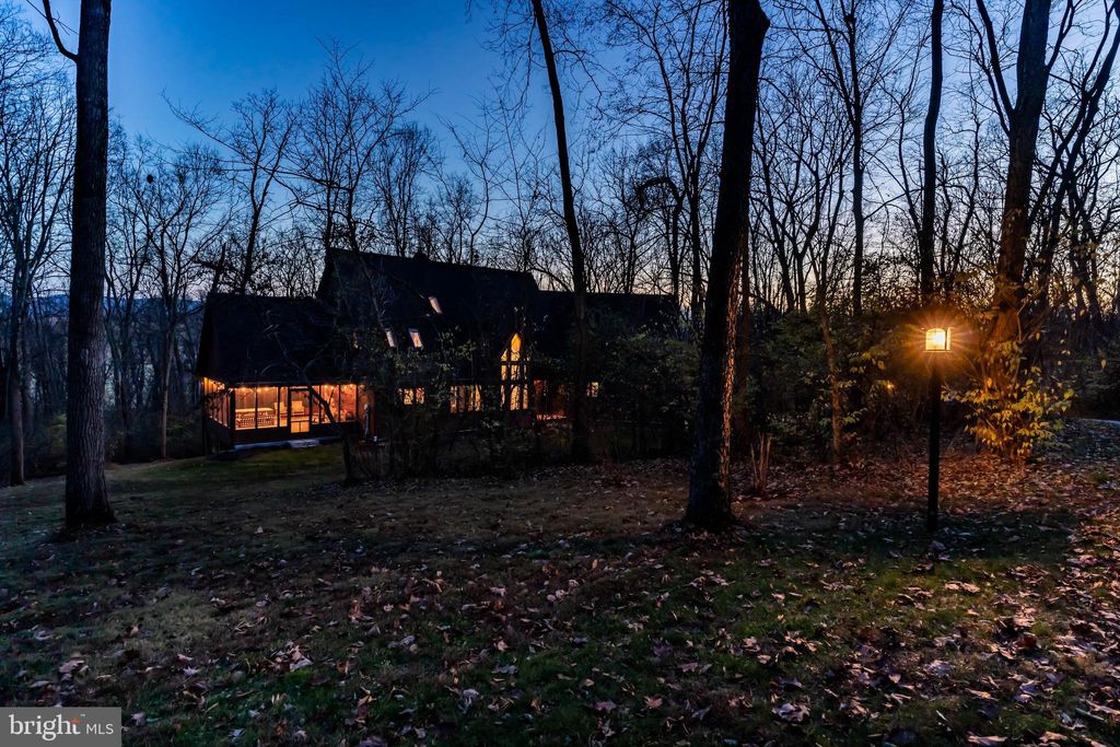 Photo of 100 Richland Road, CARLISLE, PA 17015 (MLS # PACB2049196)